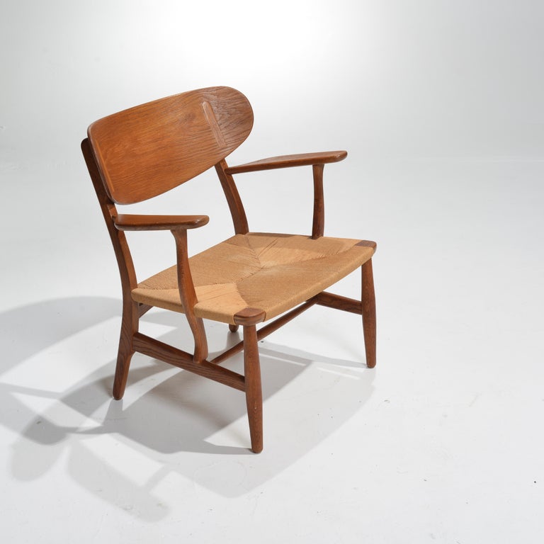 Papercord Early Hans Wegner for Carl Hansen & Son Lounge Chairs, CH-22 in Oak For Sale