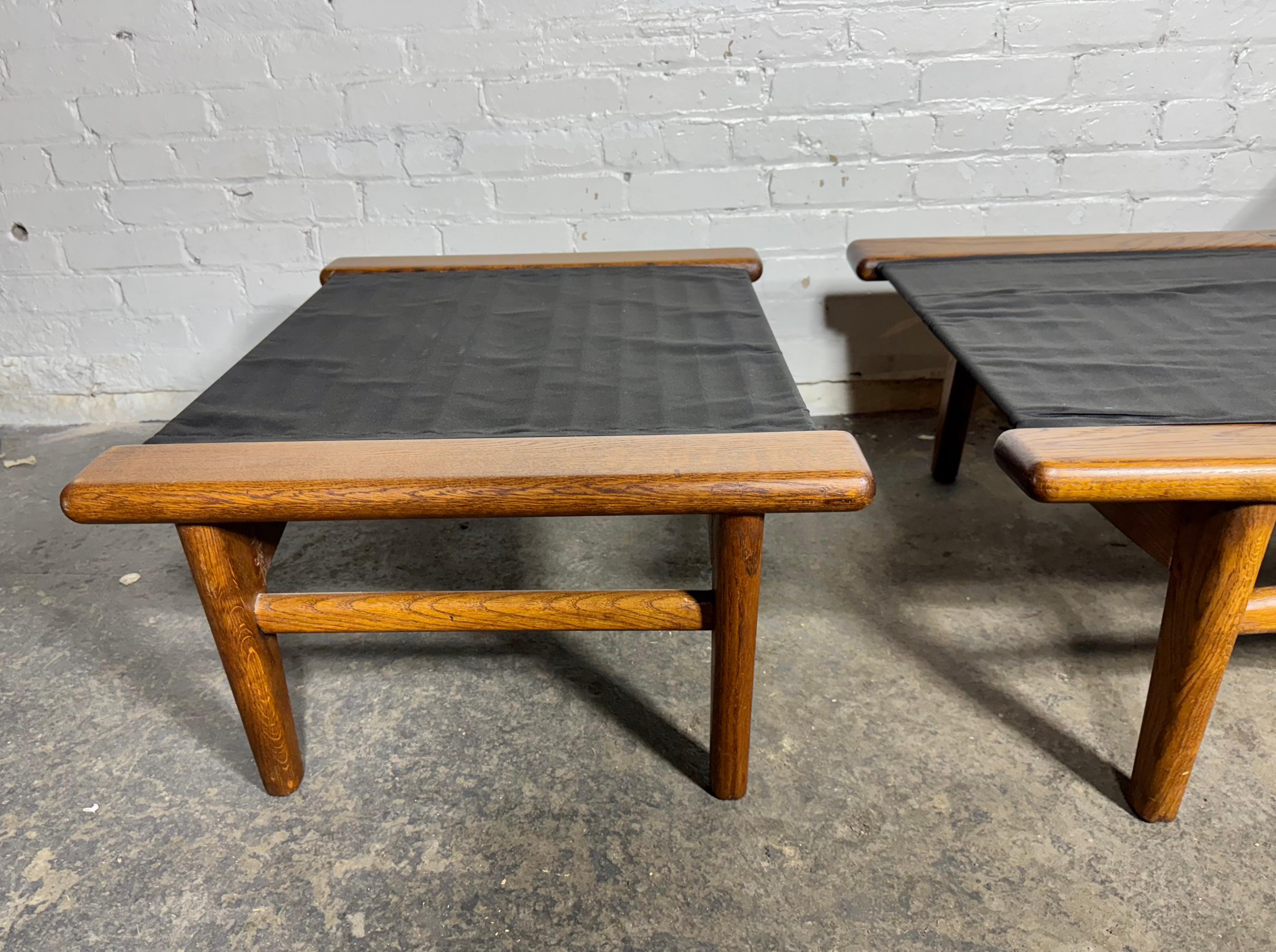 Früher Hans Wegner für GETAMA Chaiselongue und Ottomane. Eiche und Leder /Denmark im Angebot 3