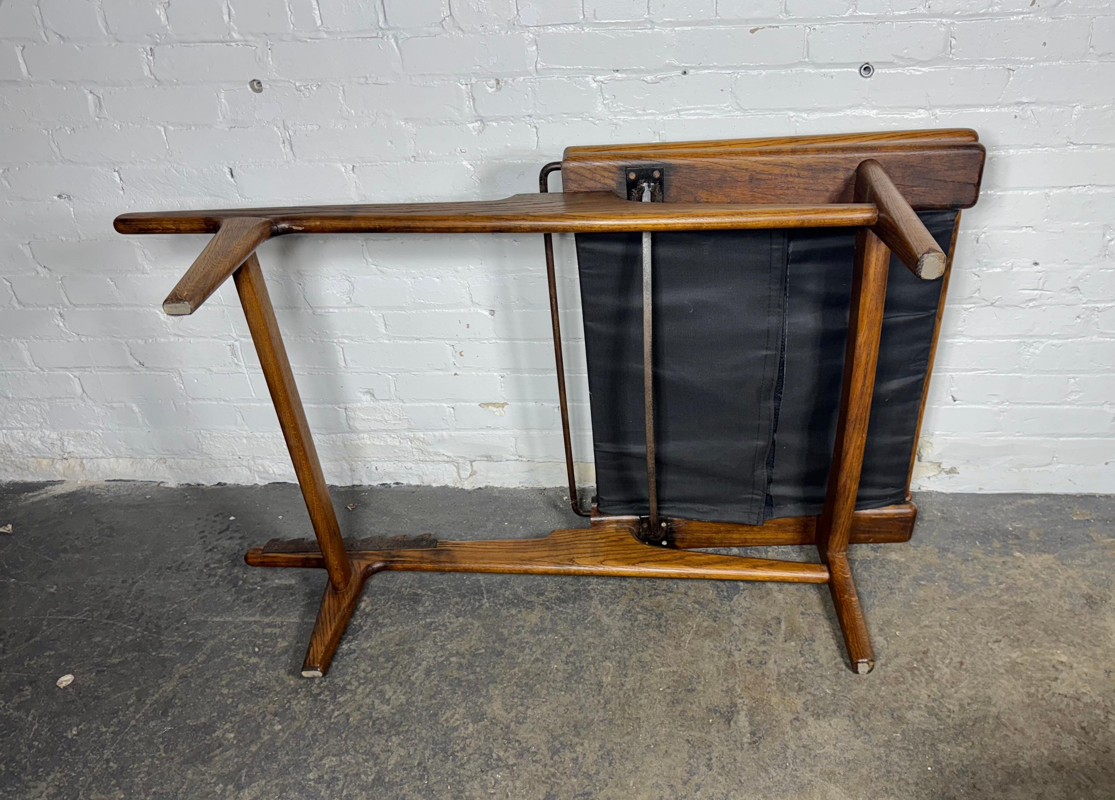 Früher Hans Wegner für GETAMA Chaiselongue und Ottomane. Eiche und Leder /Denmark im Angebot 7