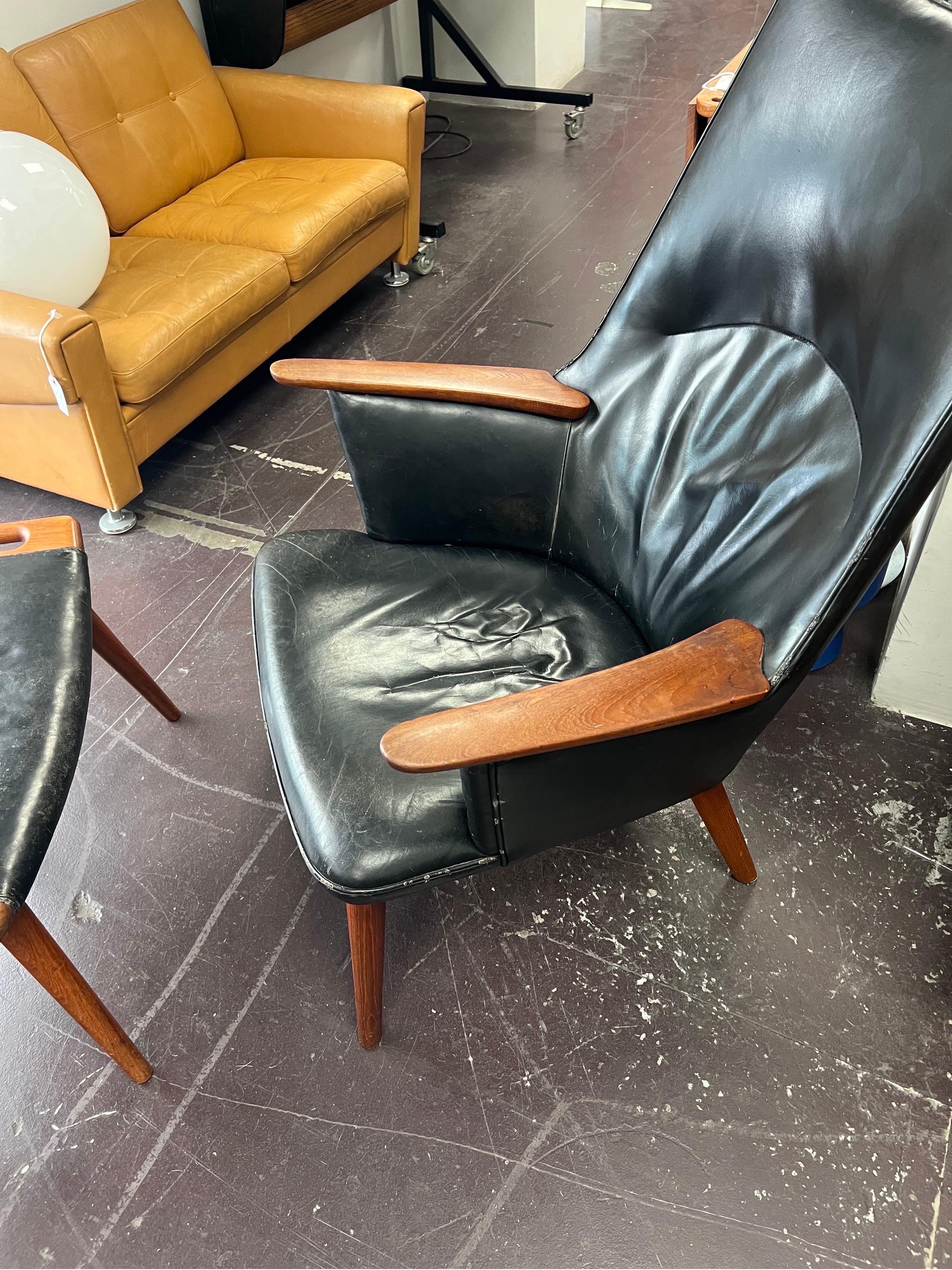 Leather Early Hans Wegner Mama Bear Lounge Chair and Ottoman Stool Teak AP 27 Danish