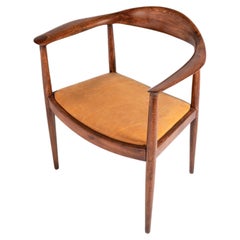 Früher Hans Wegner Modell JH501 Runder Stuhl / Presidential Chair aus Eiche 