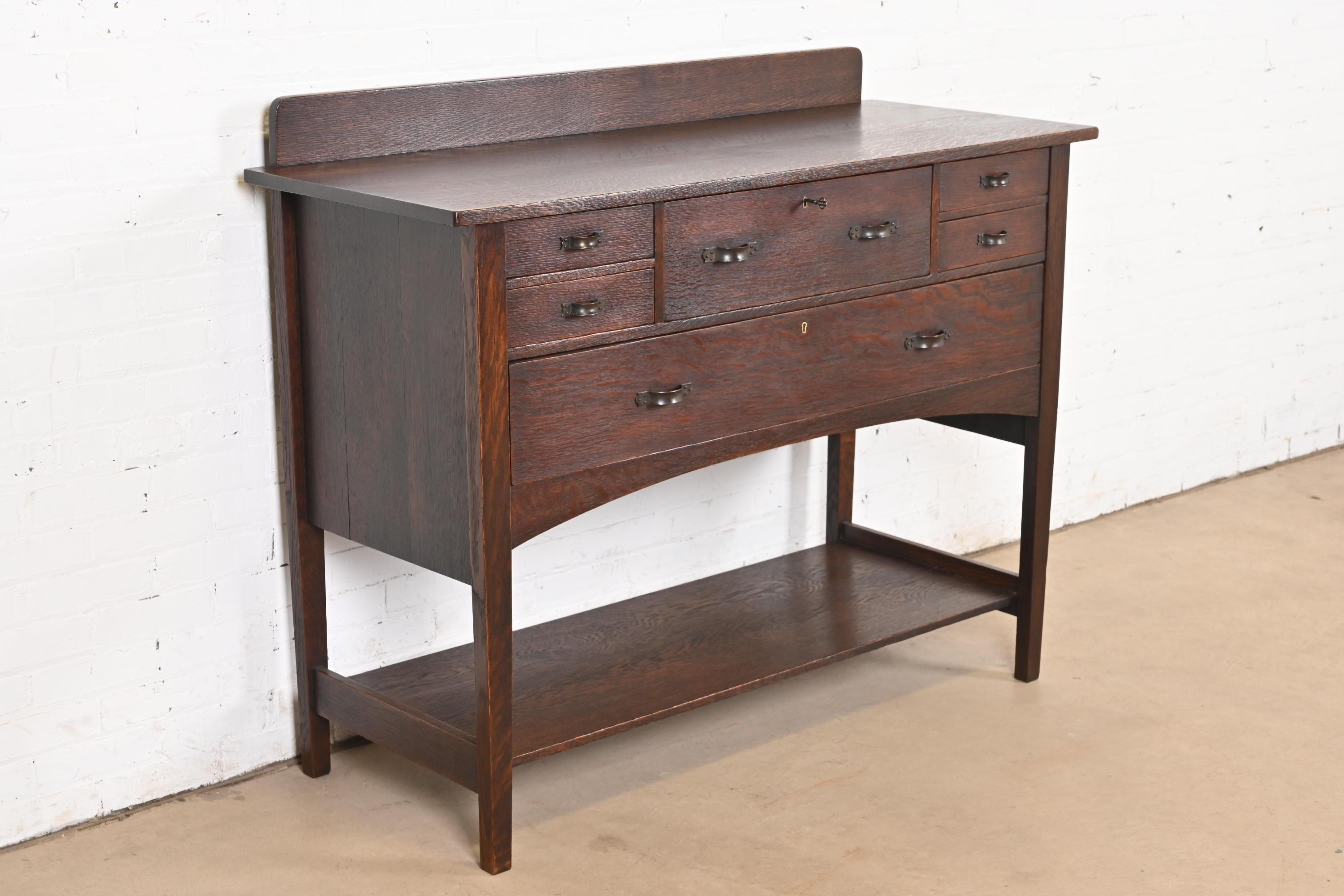 La prima credenza di Harvey Ellis per Gustav Stickley Mission Arts & Crafts in quercia In condizioni buone in vendita a South Bend, IN