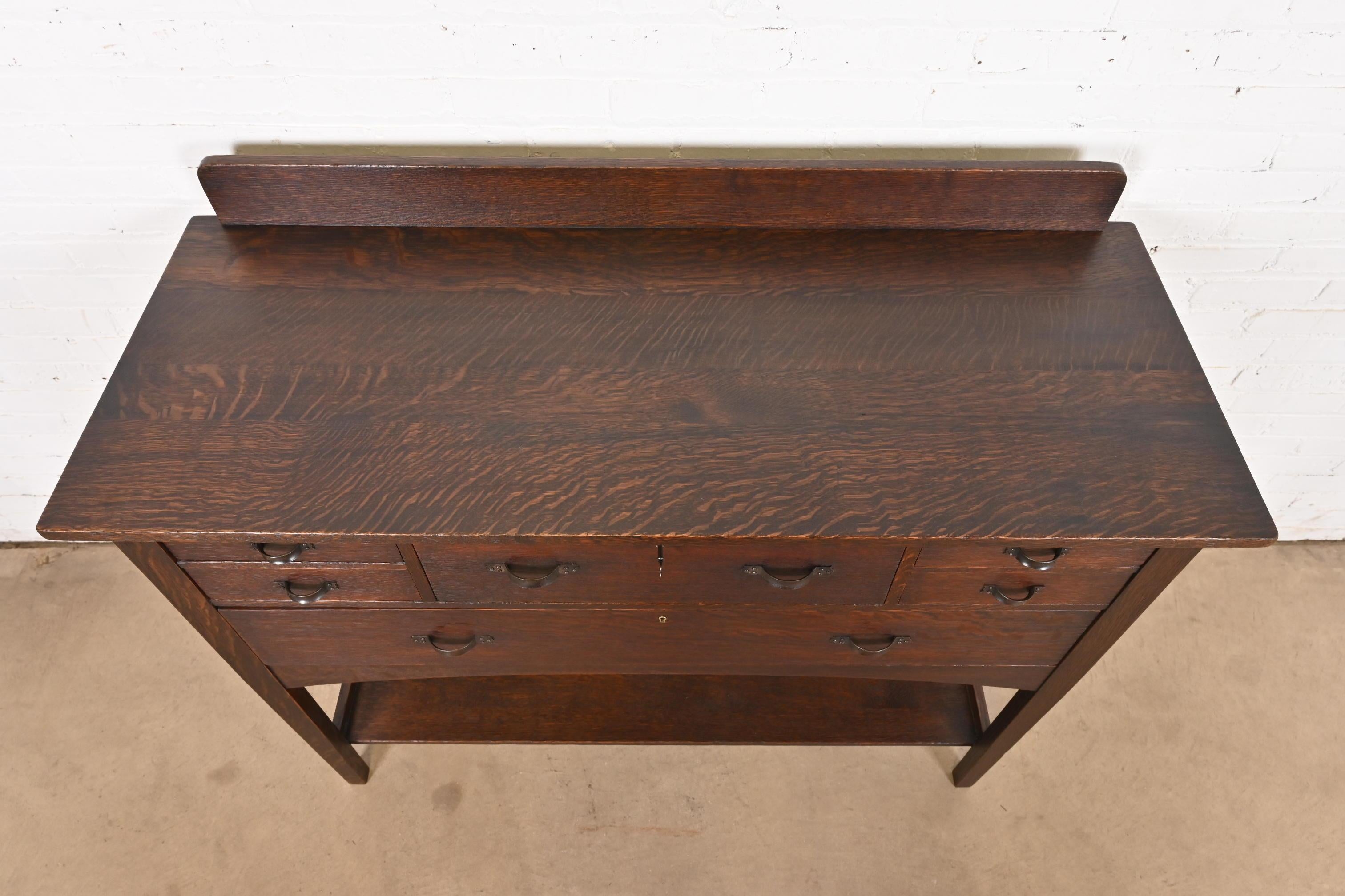 La prima credenza di Harvey Ellis per Gustav Stickley Mission Arts & Crafts in quercia in vendita 2