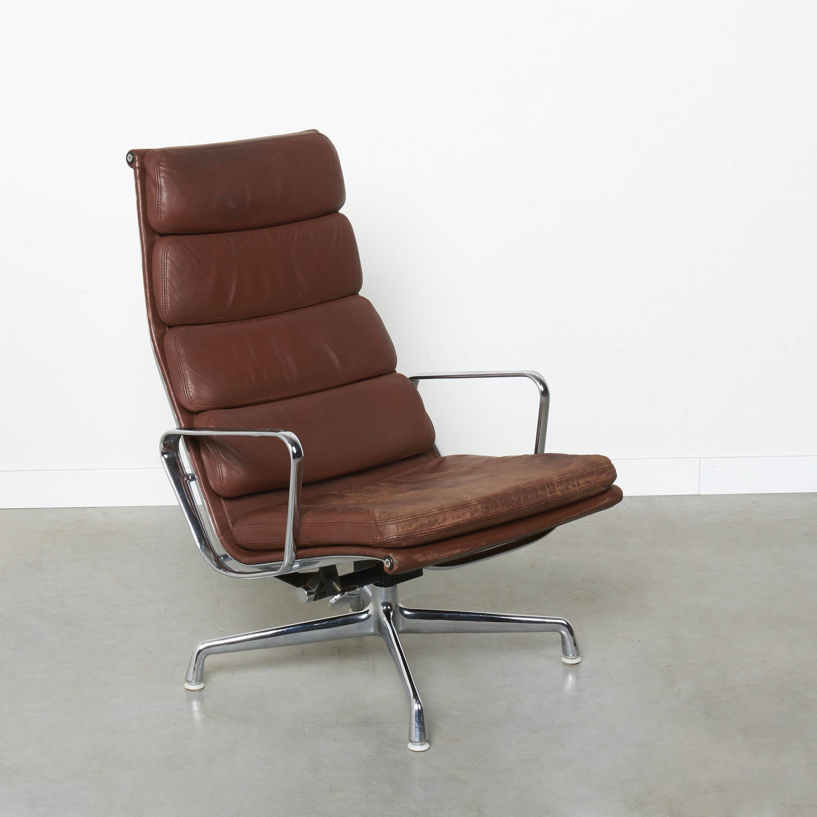German Early Herman Miller lounge chair, EA222