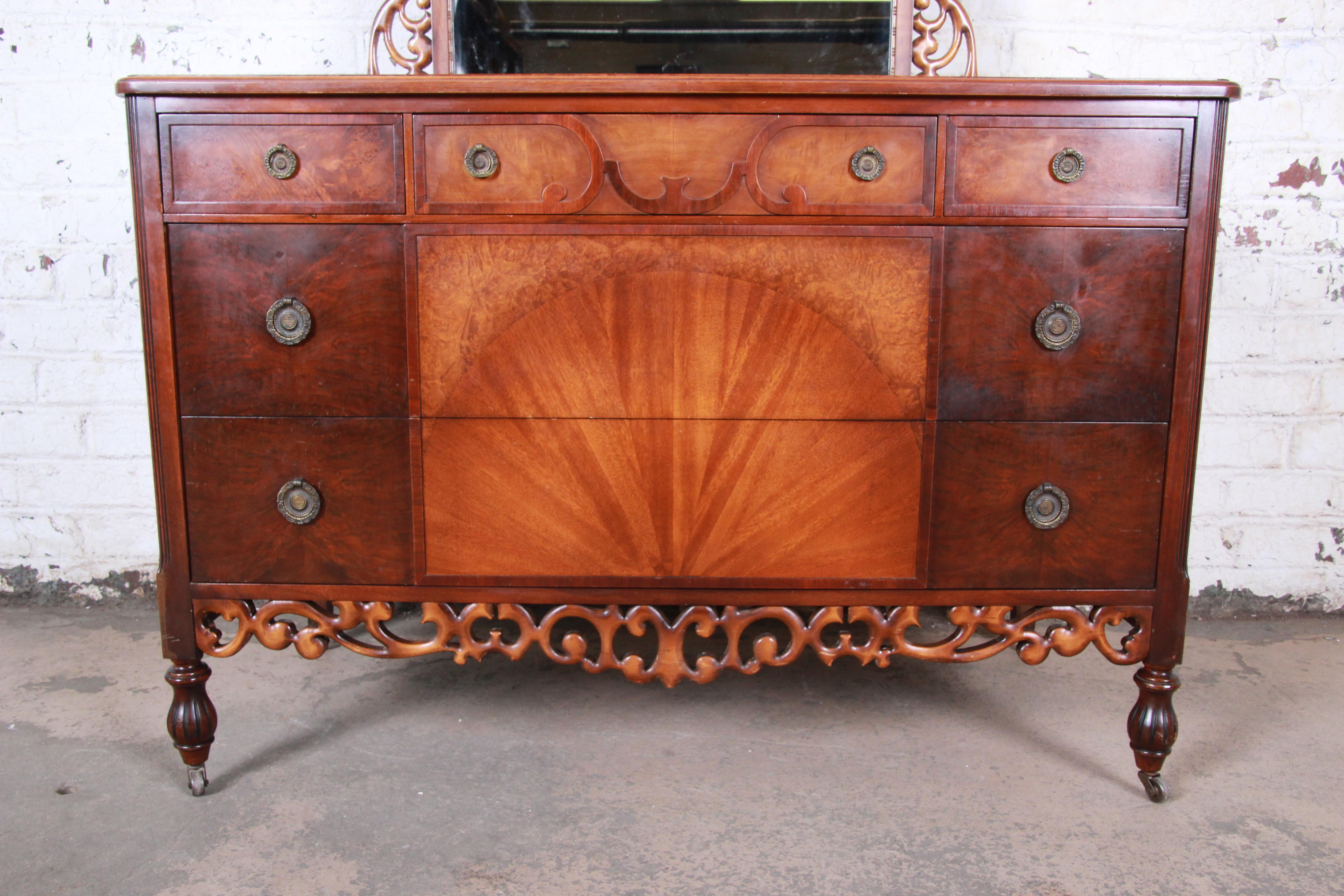 1920's dresser with mirror