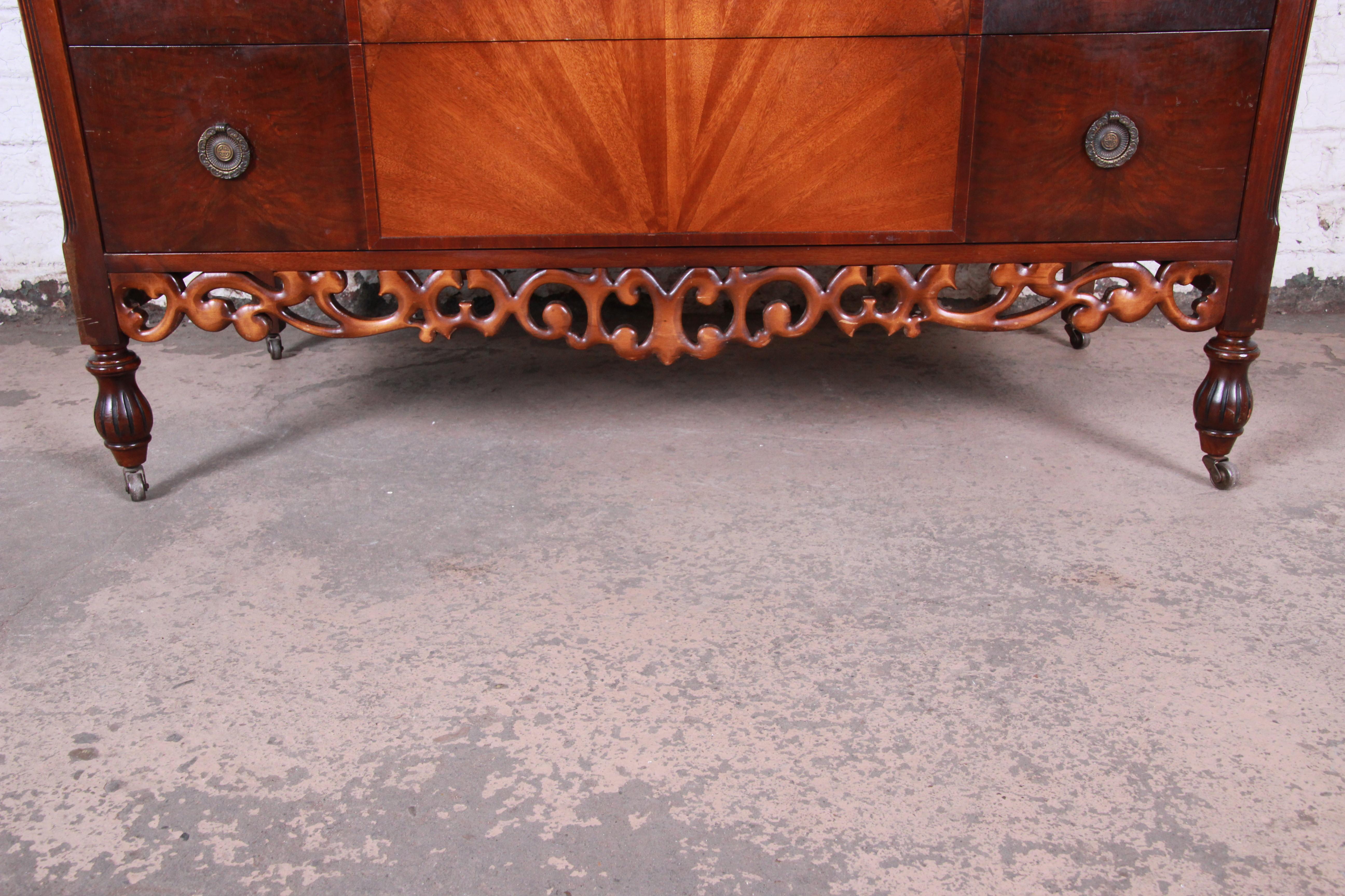 1920s dresser with mirror