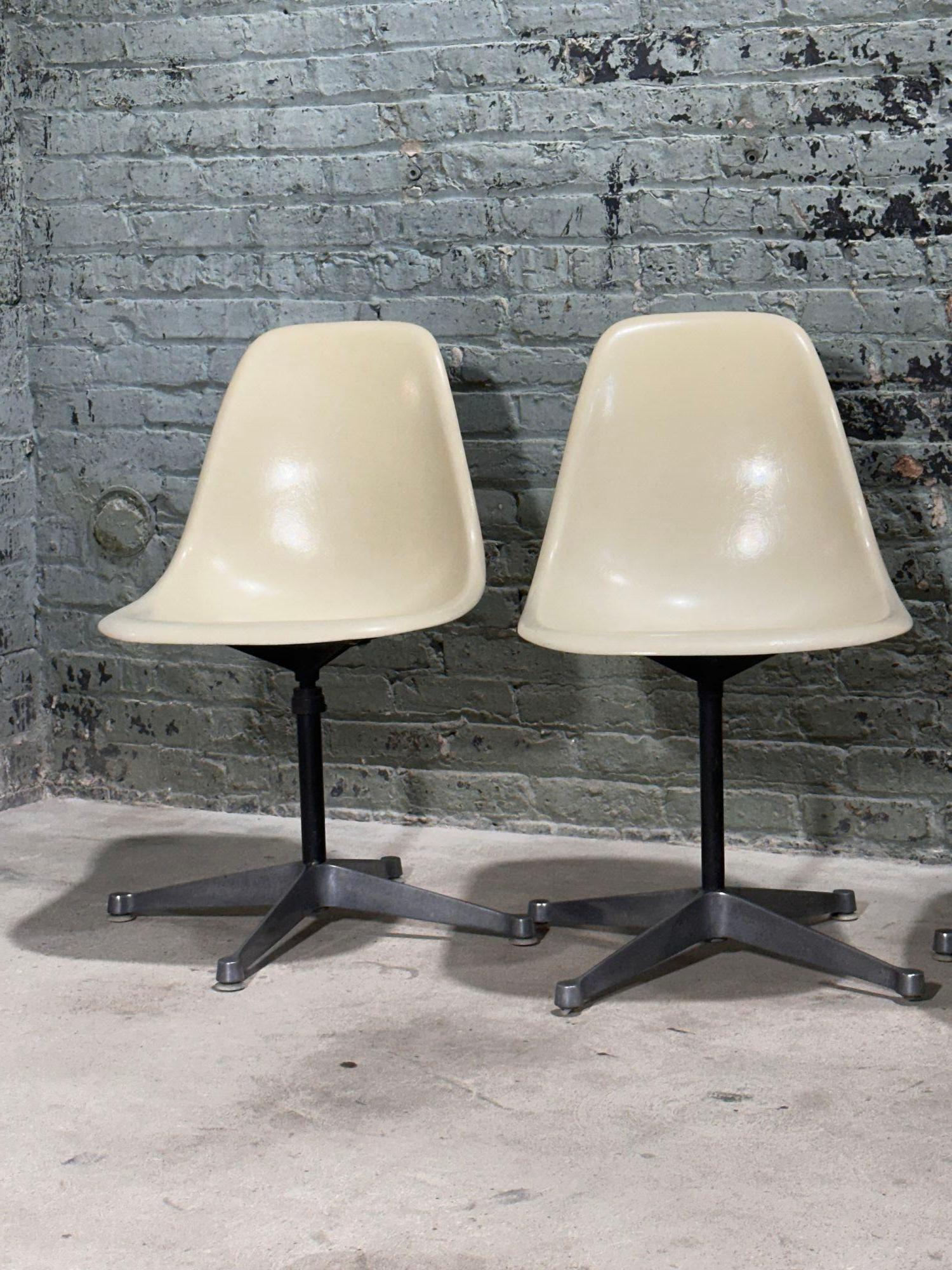 Mid-20th Century Early Herman Miller Swivel Shell Chairs by Charles Eames, 1955