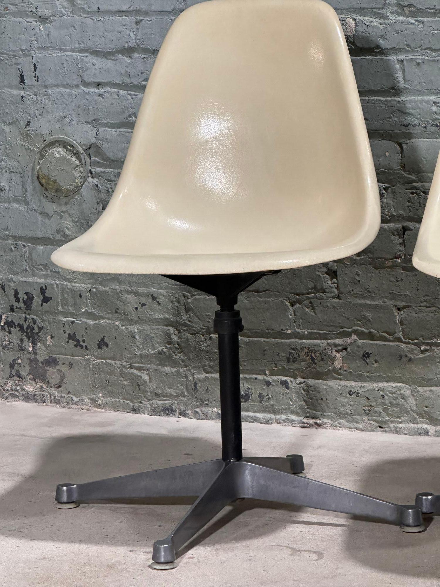 Early Herman Miller Swivel Shell Chairs by Charles Eames, 1955 2