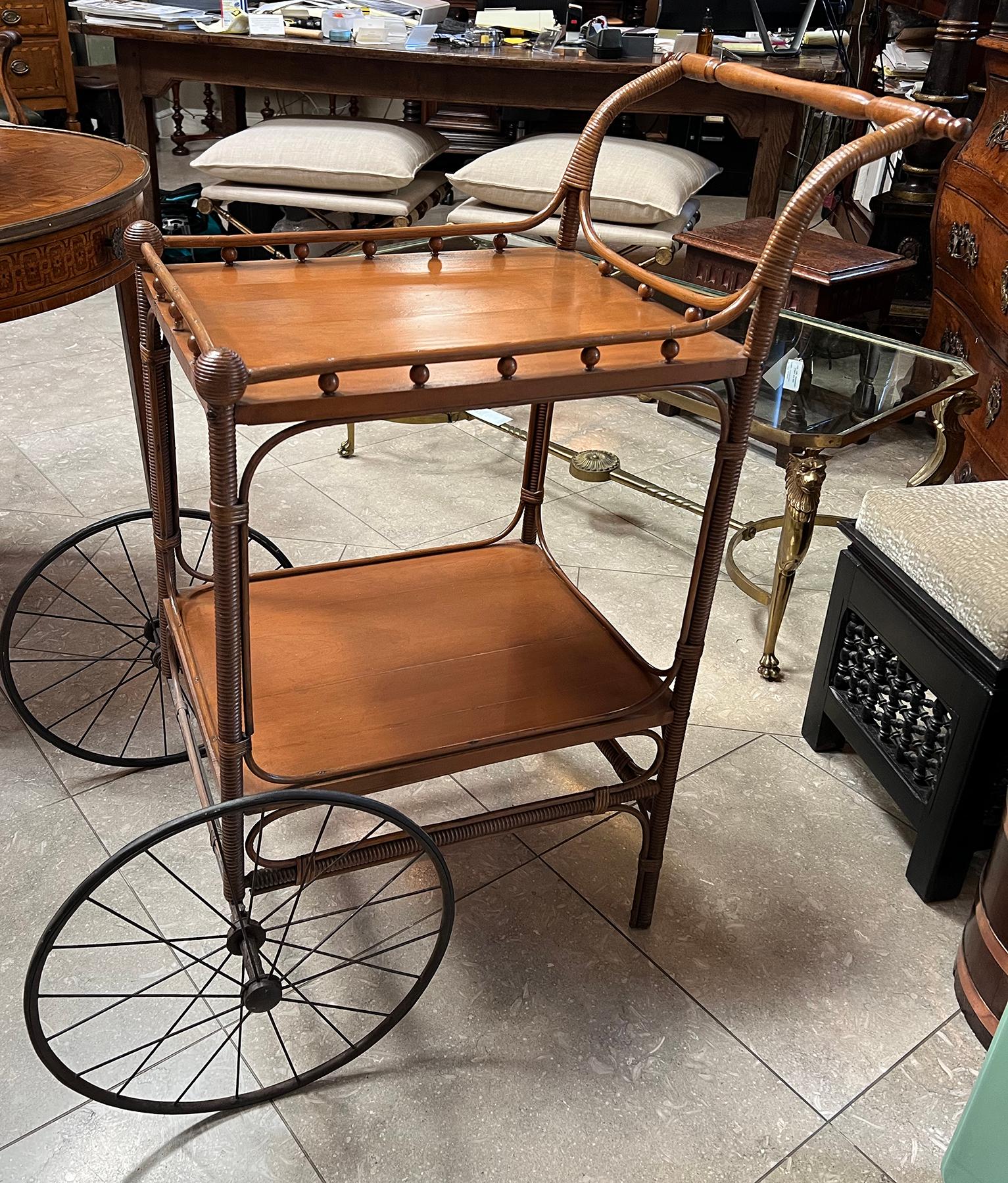Early Heywood Wakefield Wicker and Wood Drinks/Bar Cart, circa 1910 For Sale 3