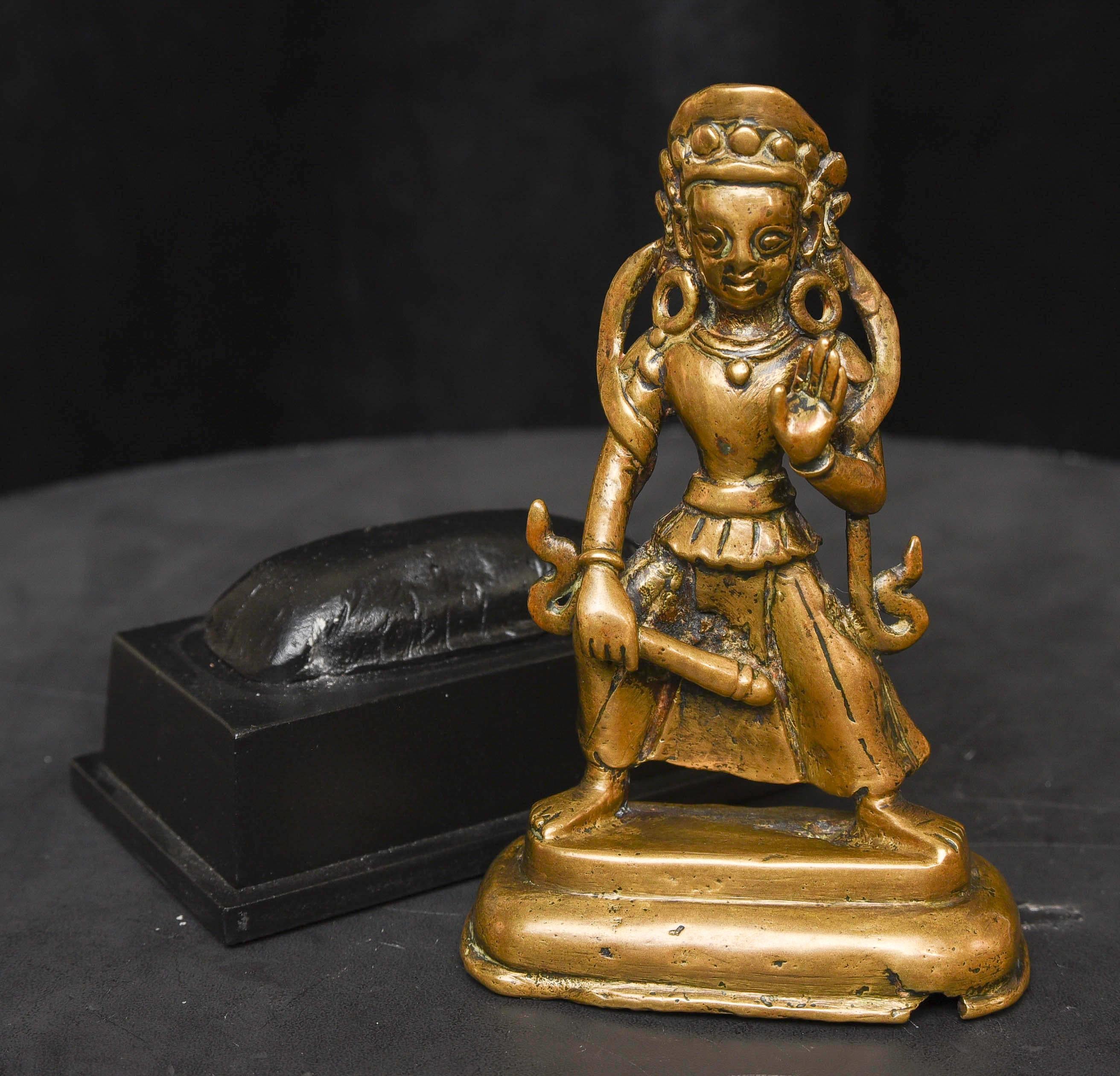 Early Himalayan Bronze Deity - 9588 For Sale 3
