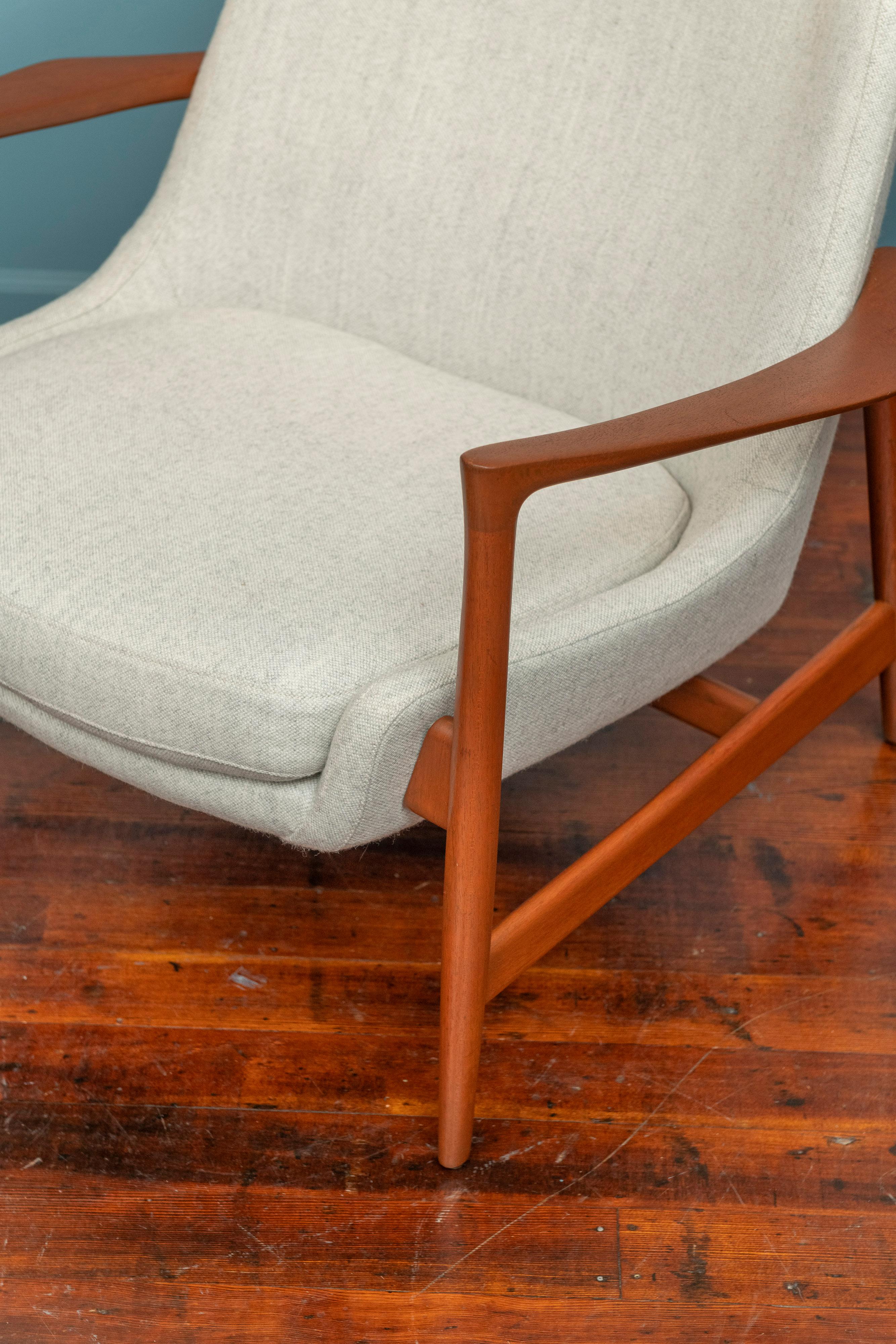 Scandinave moderne Fauteuil de salon Ib Kofod-Larsen, modèle 4346 en vente