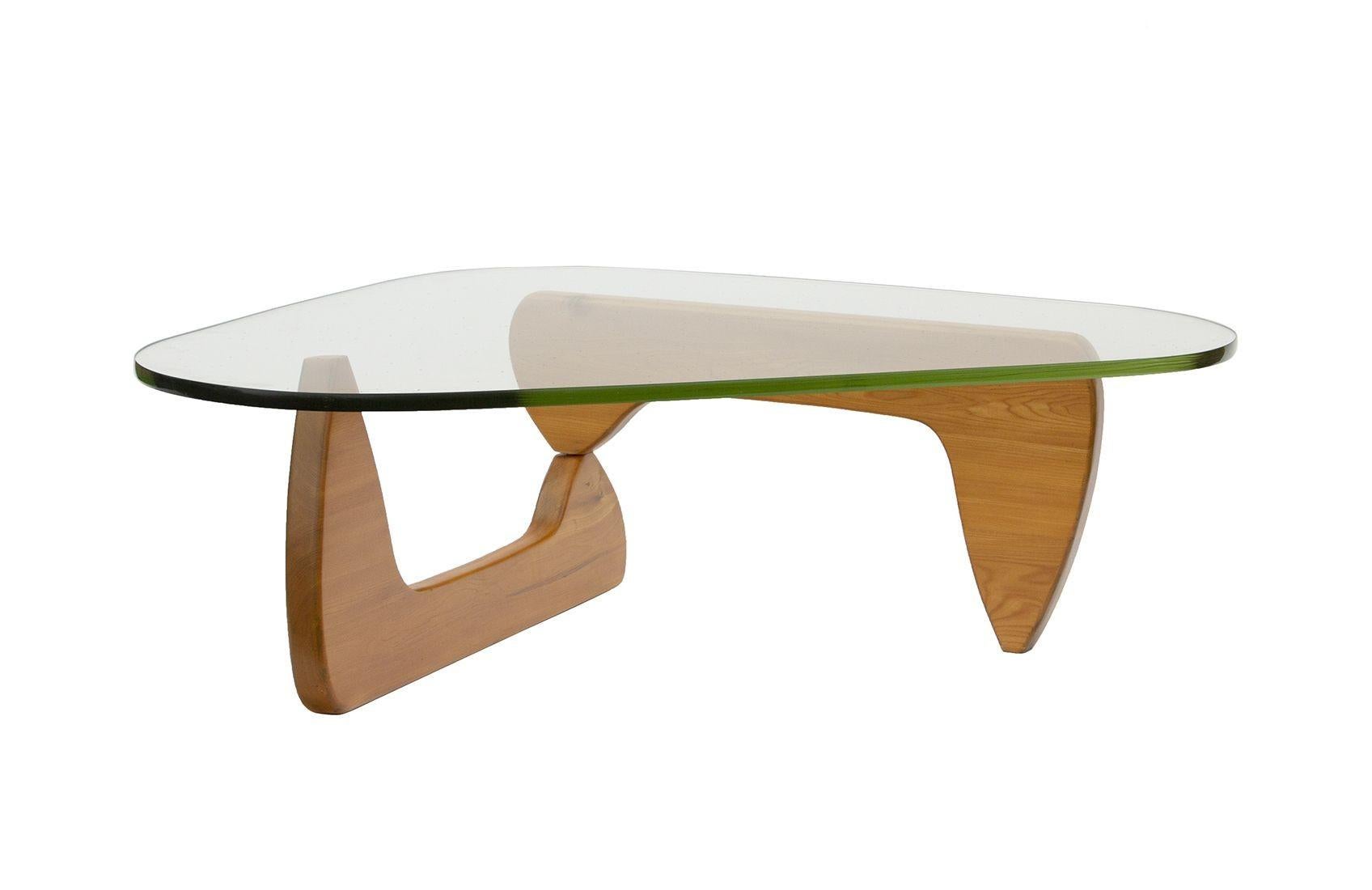 Early IN-50 Coffee Table with Green Glass by Isamu Noguchi For Sale 1