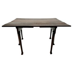 Table de chasse irlandaise d'origine rectangulaire avec pieds pliés à feuilles tombantes et Gate Butted