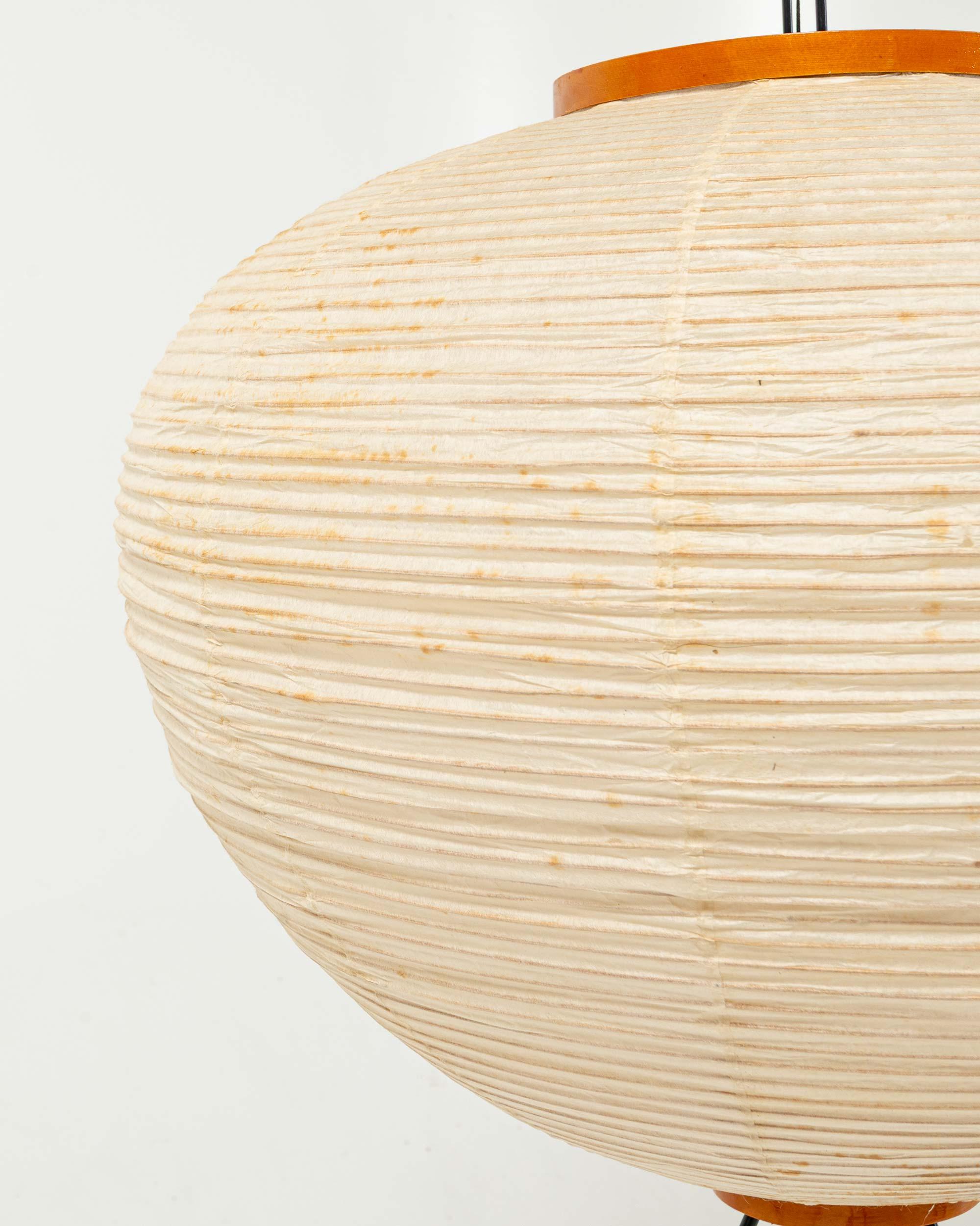 Frühe Isamu Noguchi Akari Stehleuchte 10A , 1950er Jahre (Moderne der Mitte des Jahrhunderts) im Angebot