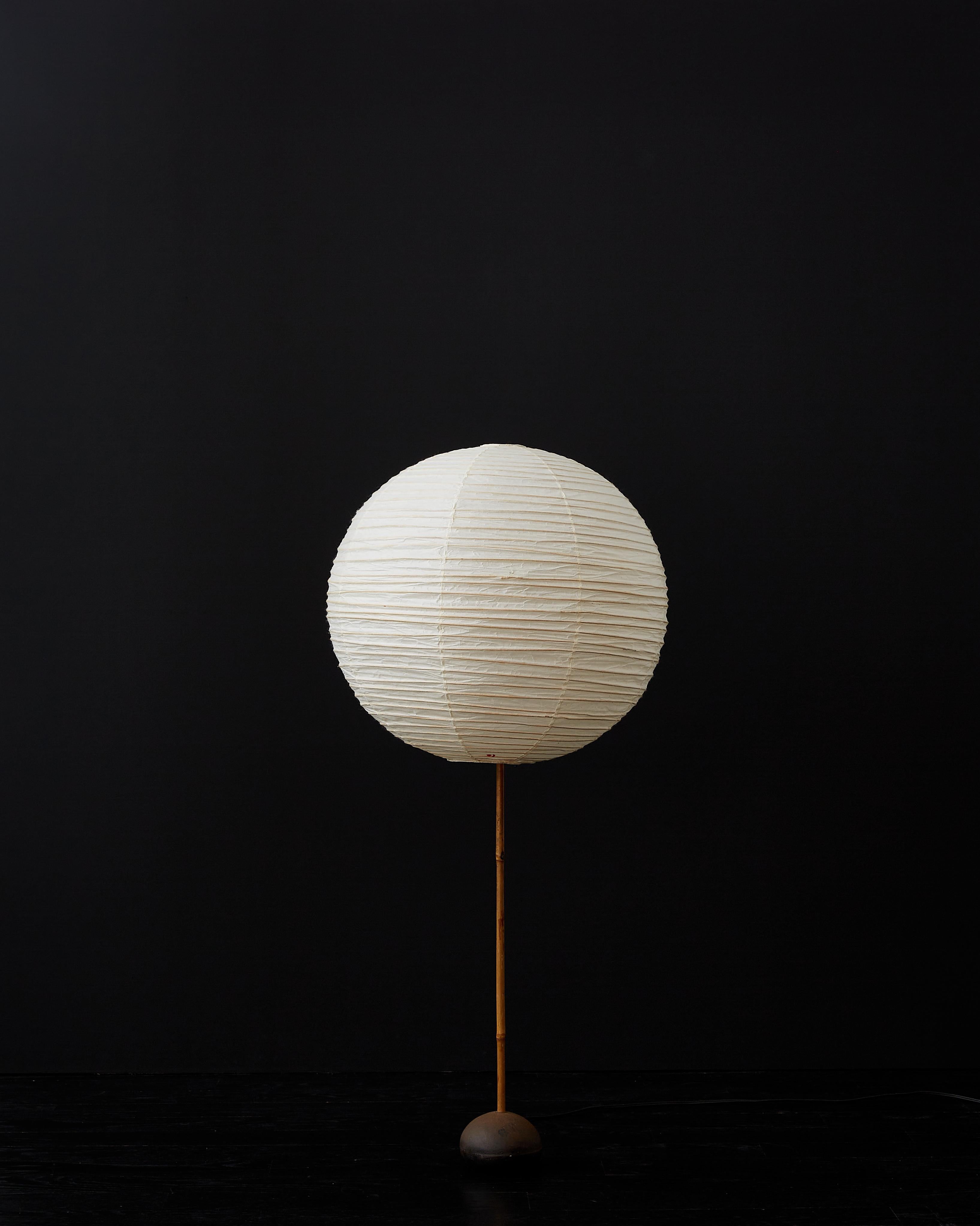 20th Century Early Isamu Noguchi Akari Light Cculpture, Model BB2/20A Globe w Bamboo Base For Sale