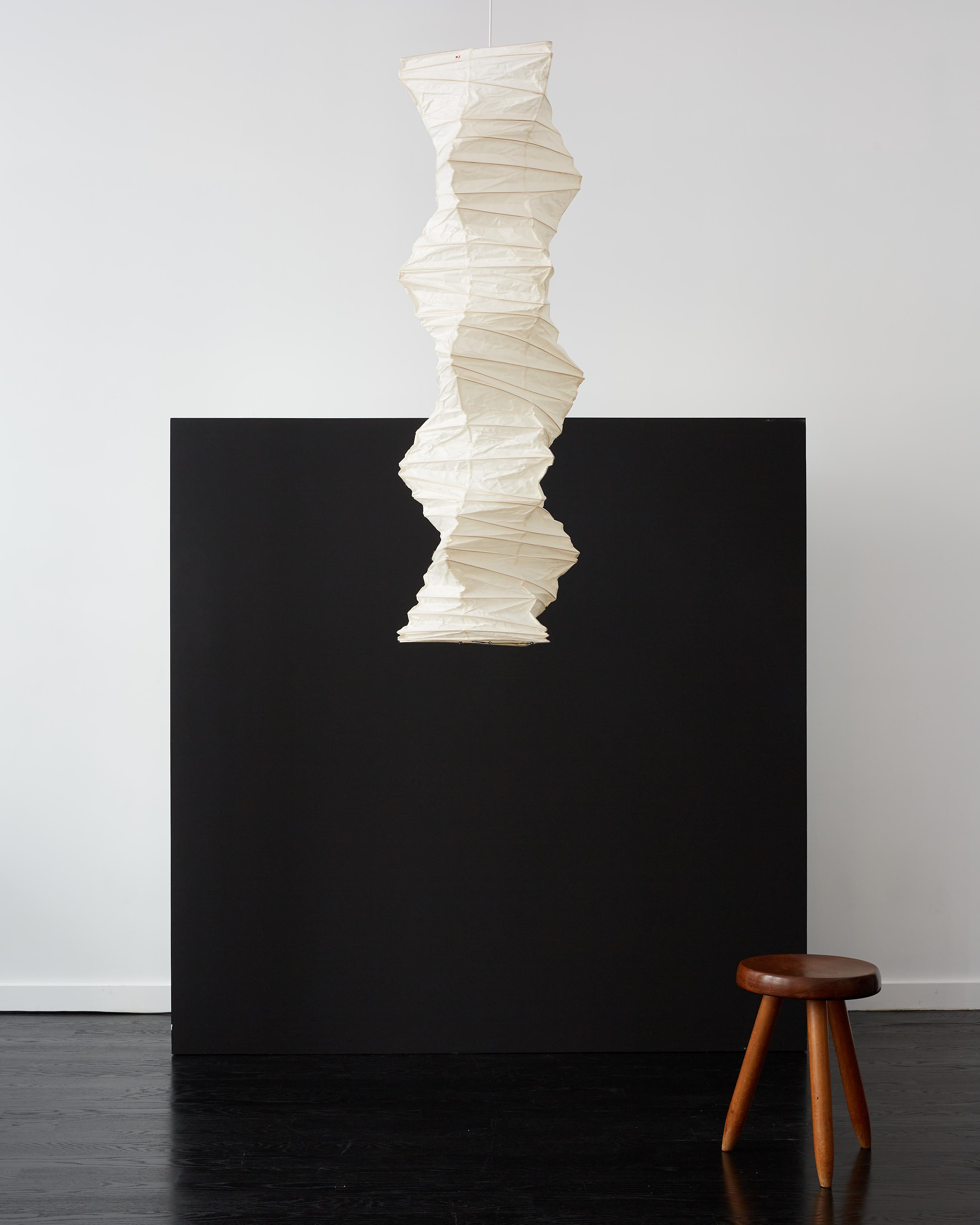 Early Isamu Noguchi Akari Light Sculpture Model 33N For Sale Early Isamu Noguchi Akari Light Sculpture Model 33N For Sale