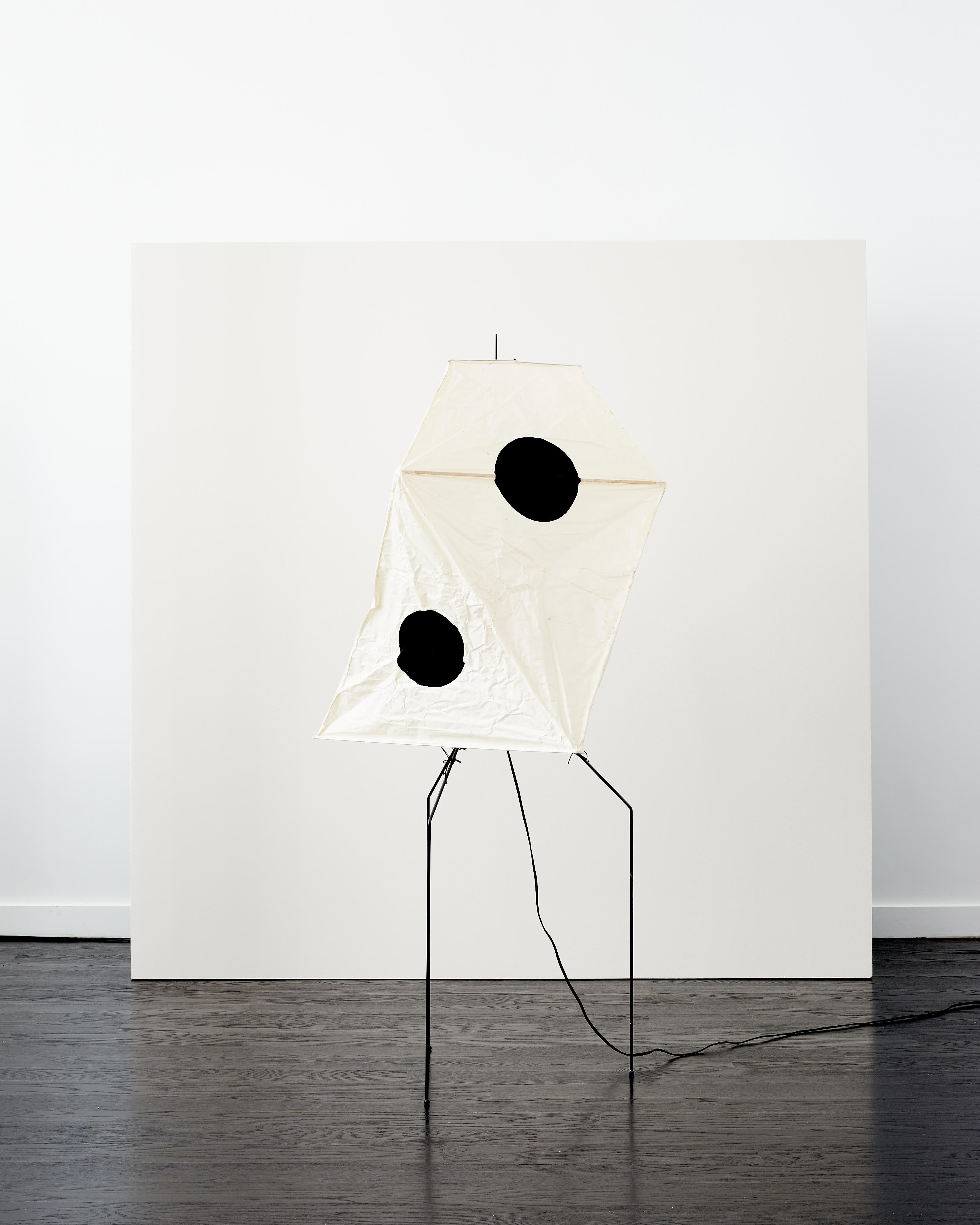 Mid-Century Modern Early Isamu Noguchi Akari Light Sculpture, Model UF3-Q For Sale