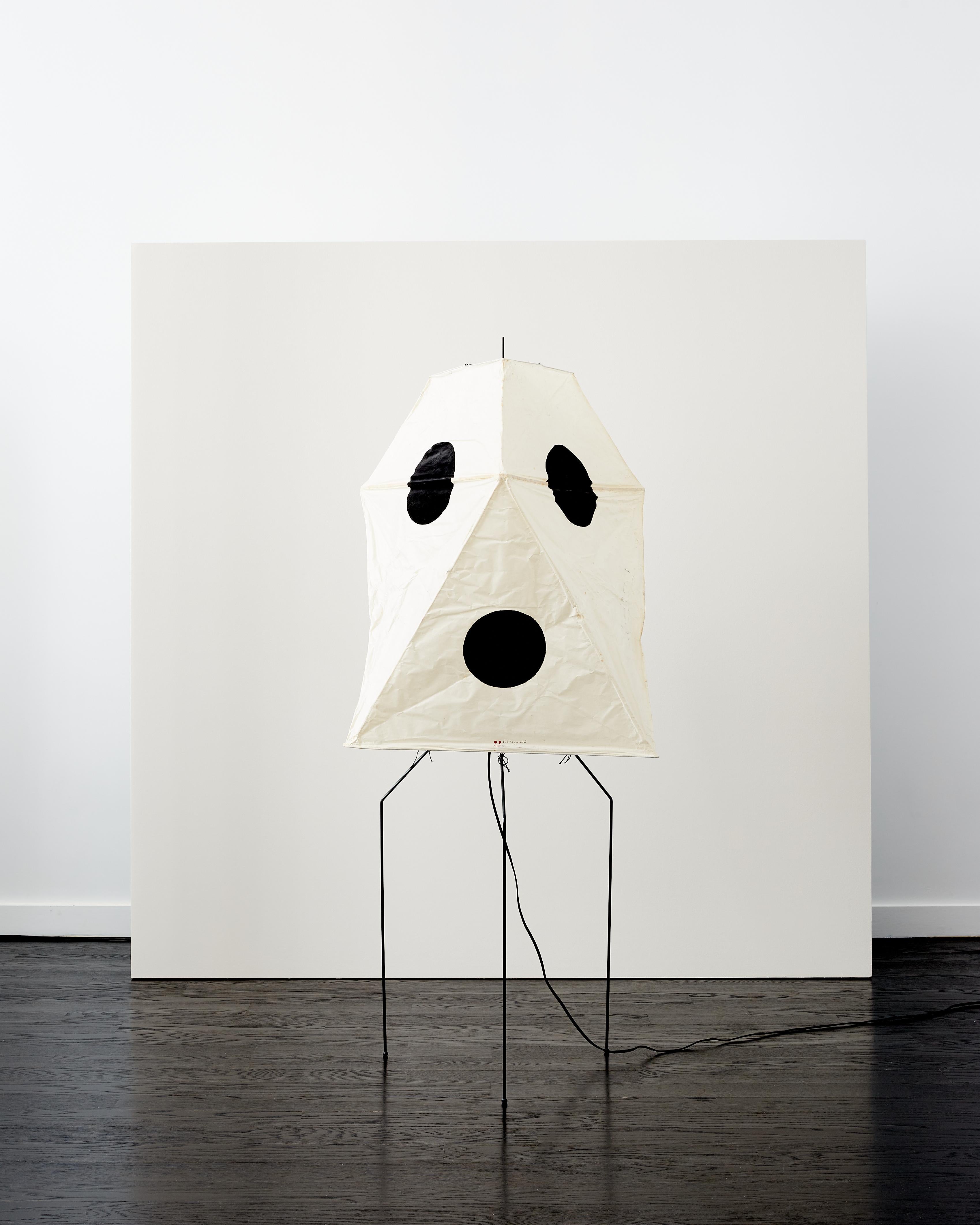 Early Isamu Noguchi Akari Light Sculpture, Model UF3-Q In Good Condition For Sale In Brooklyn, NY