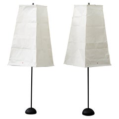 Sculptures lumineuses Isamu Noguchi Akari modèle T1-V2 vers 1977