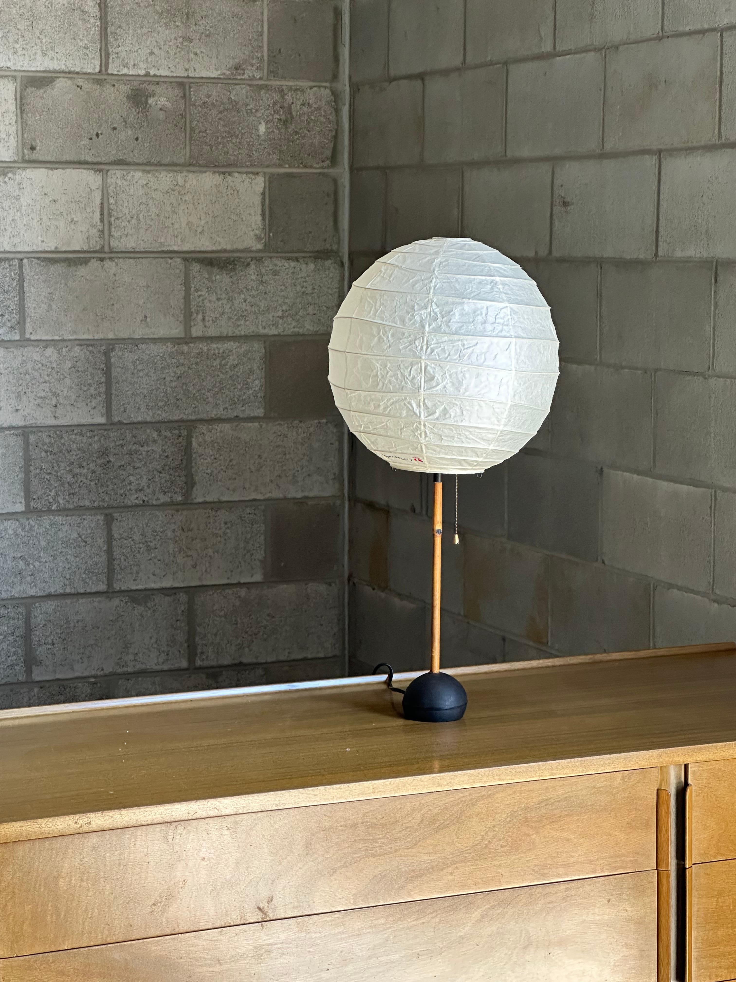 Japanese Early Isamu Noguchi Akari Table Lamp BB1-30dd