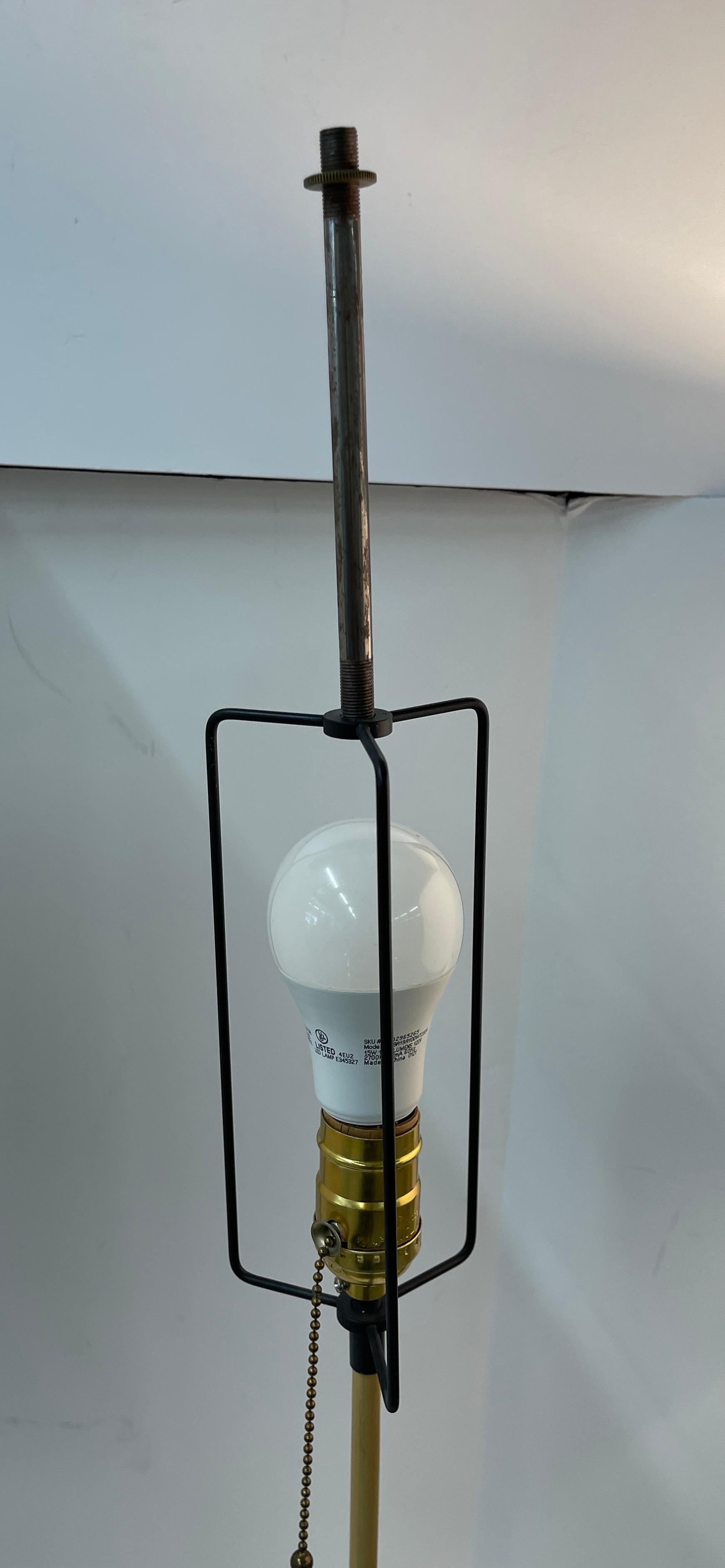 Early Isamu Noguchi Lamps by Akari 6