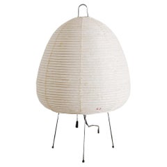 Lampada da scrivania/tavolo in carta e metallo "1A" di Isamu Noguchi, 1960
