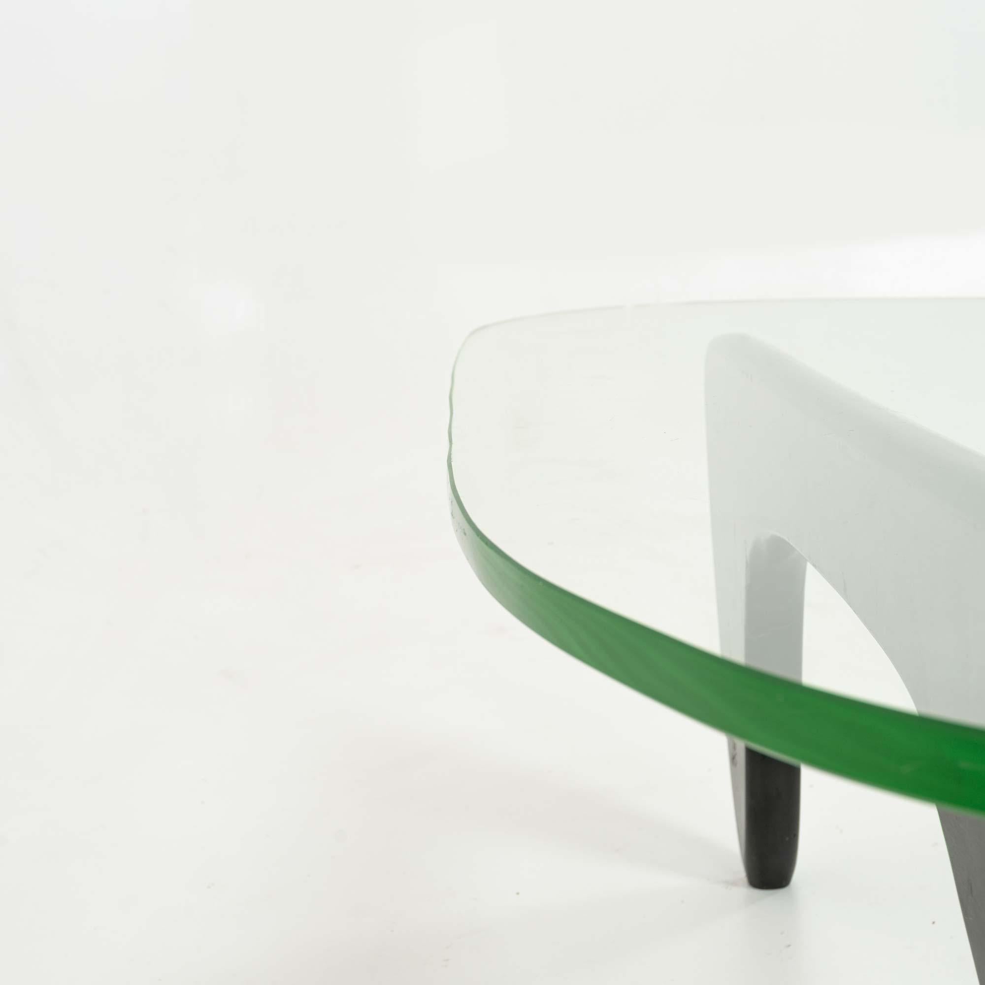 Early Isamu Noguchi Table for Herman Miller, 1950s In Good Condition For Sale In Seattle, WA