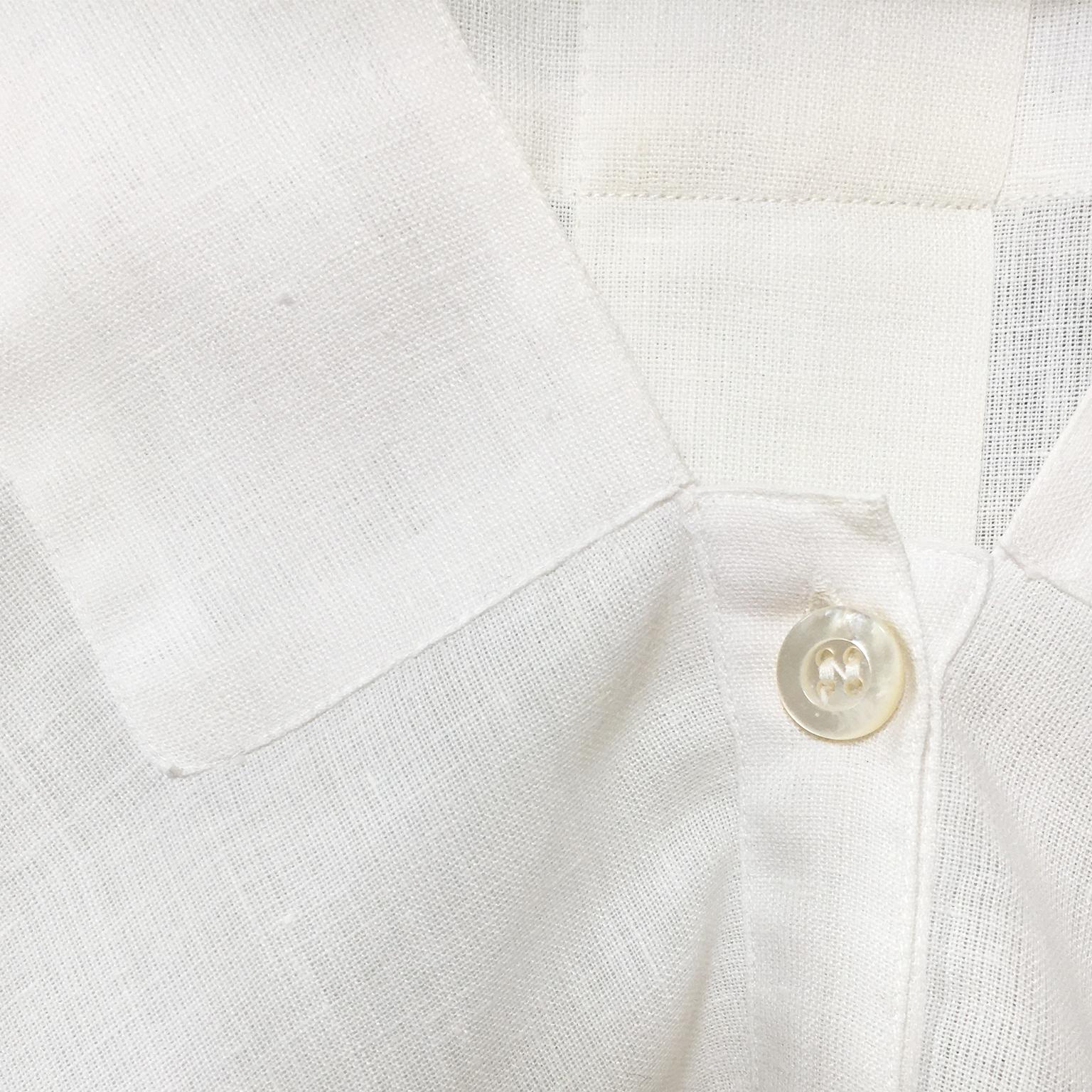 Early Issey Miyake White Linen Kaftan Long Shirt Paris 70s In Good Condition For Sale In Berlin, DE