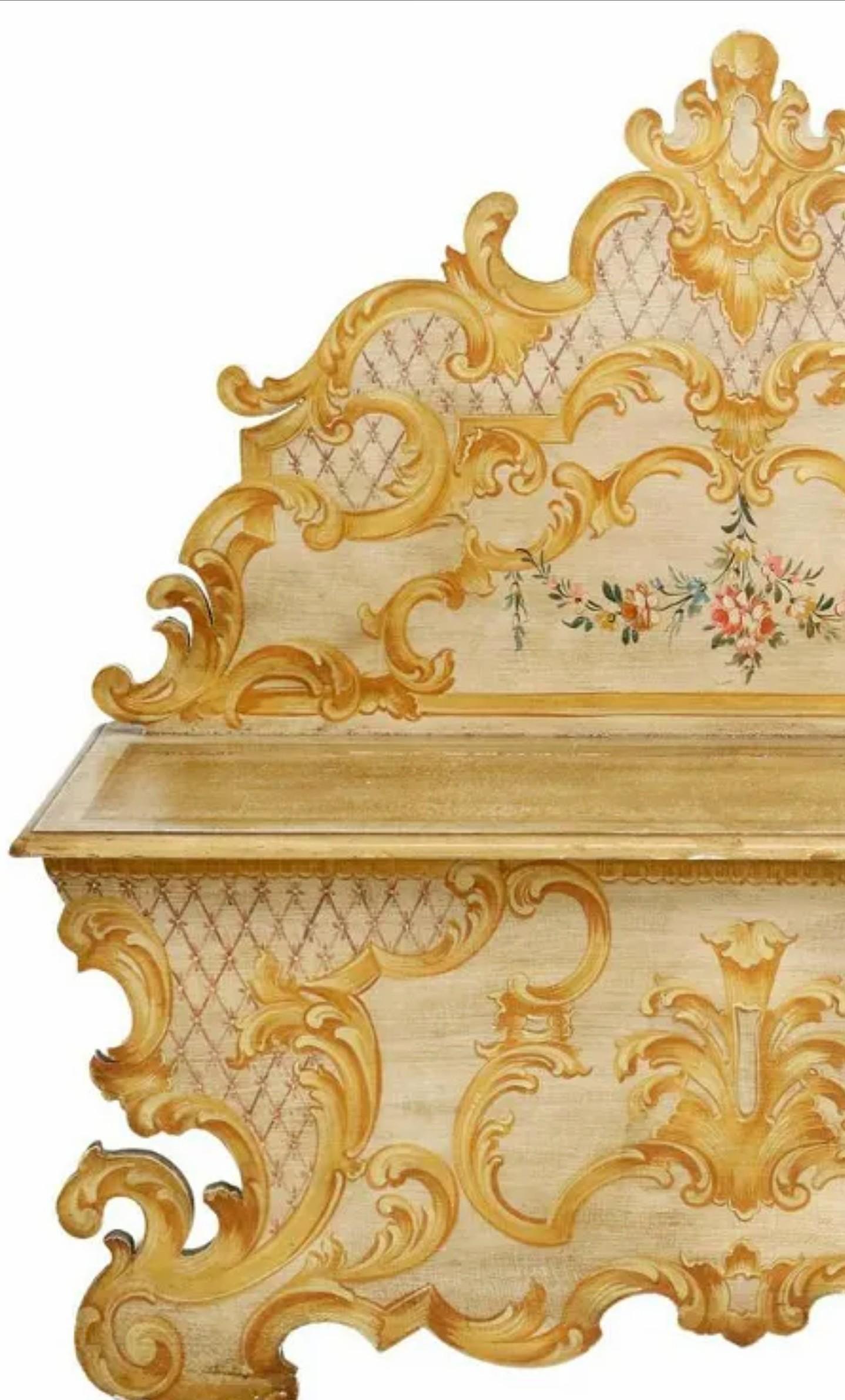 Early Italian Baroque Painted Hall Bench For Sale 3