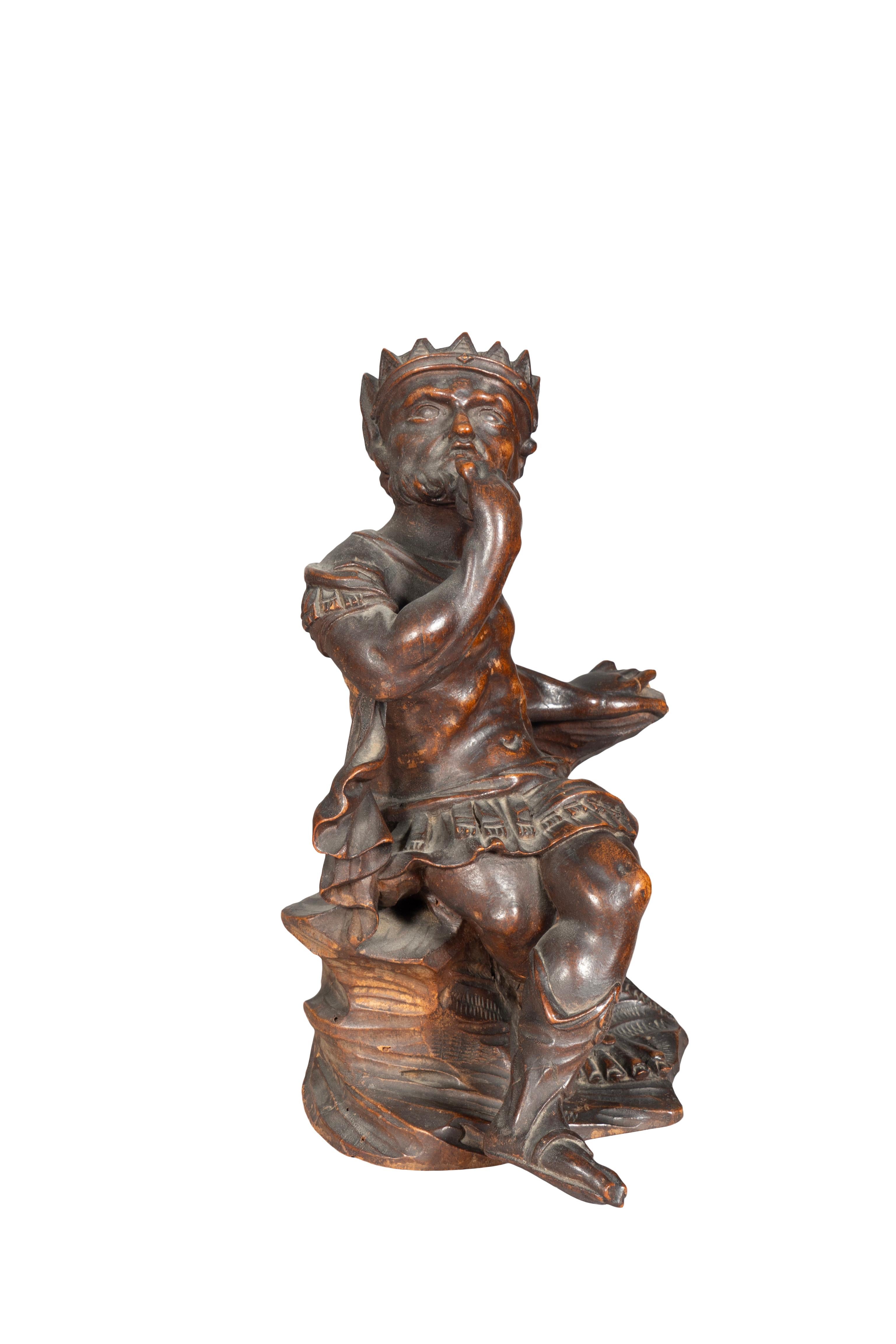 Baroque Figure sculptée italienne ancienne d'un roi assis en vente