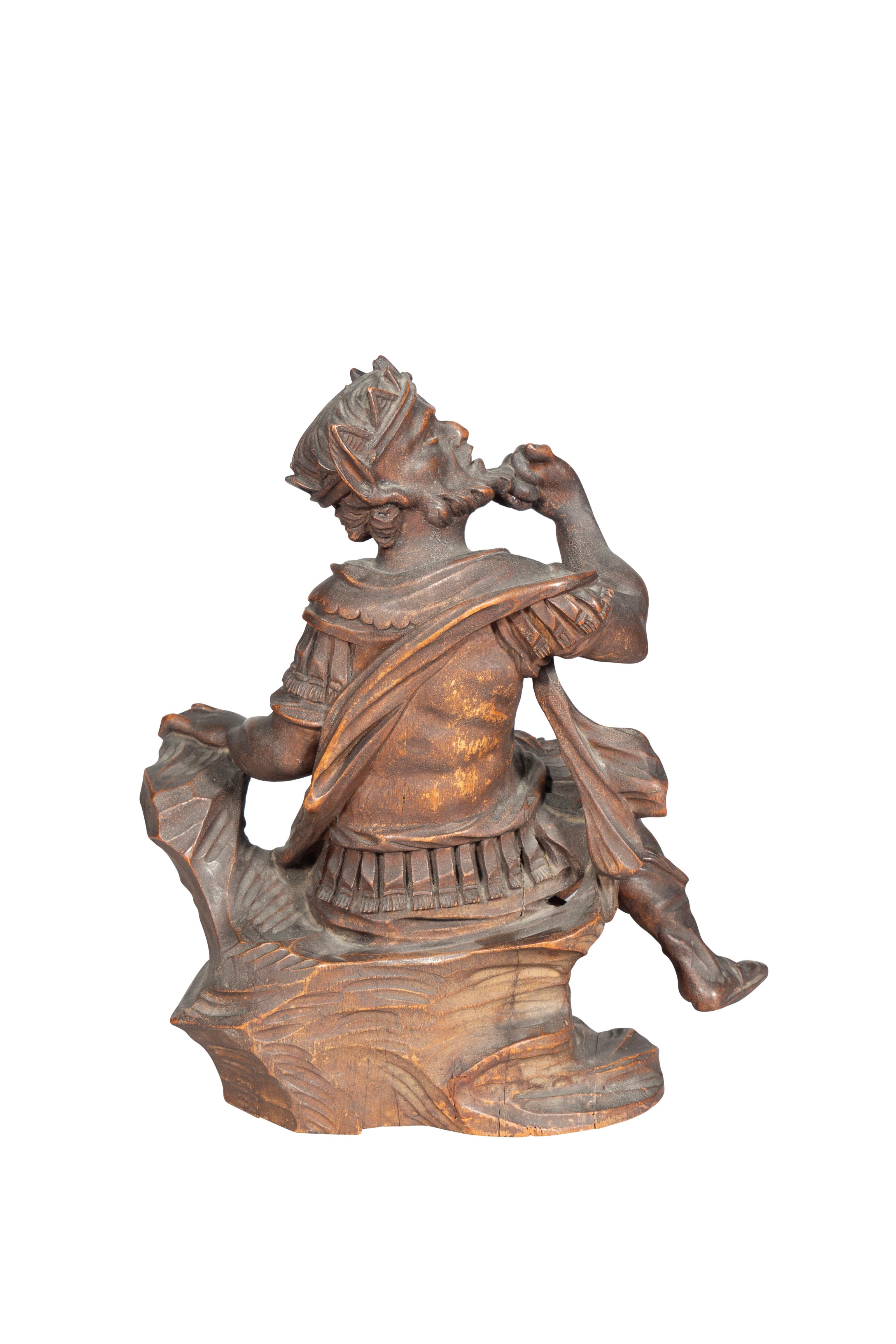 Early Italian Carved Figure Of A Seated King In Good Condition For Sale In Essex, MA