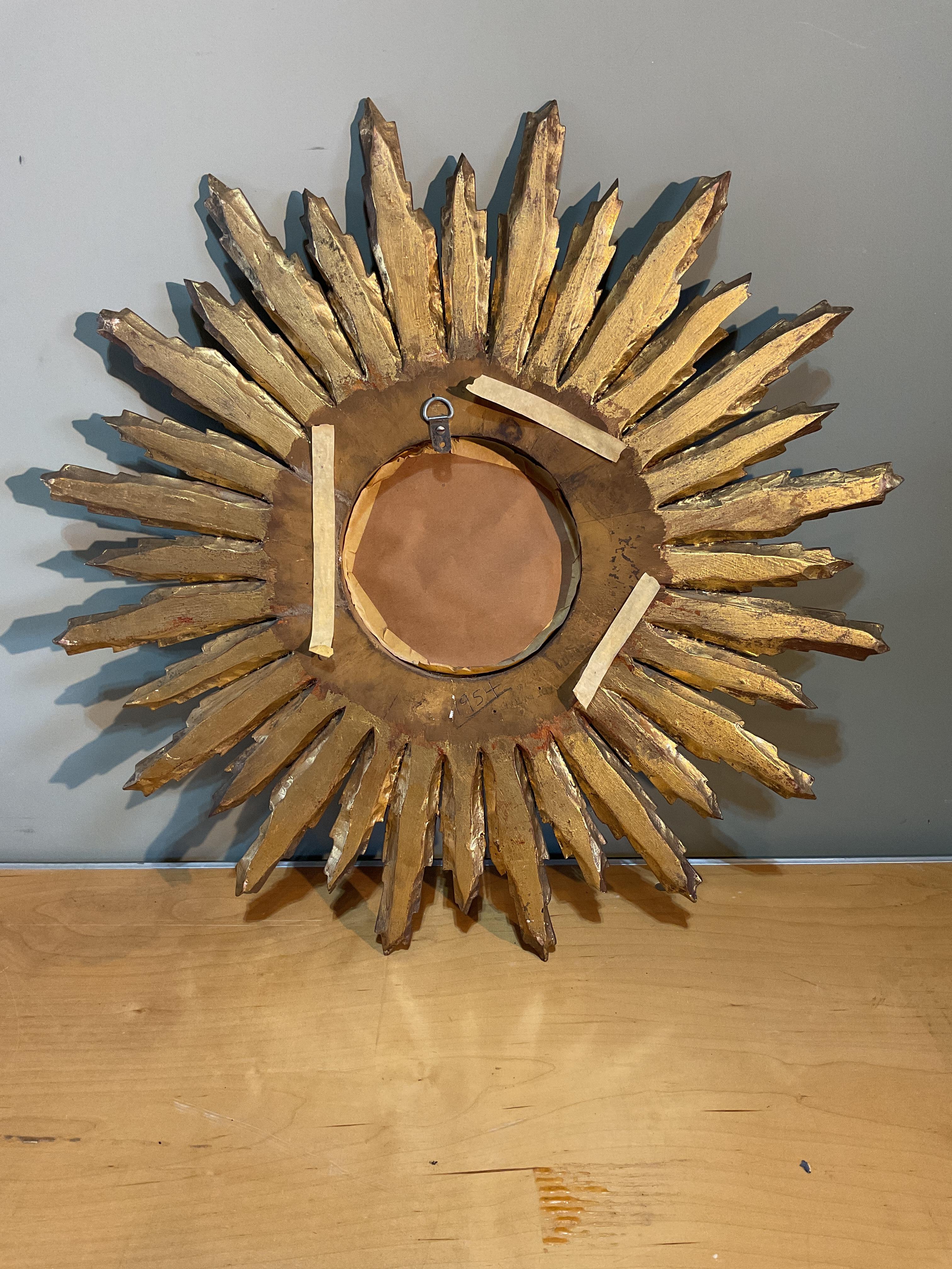 Frühe italienische geschnitzt Giltwood Sunburst Spiegel im Angebot 5