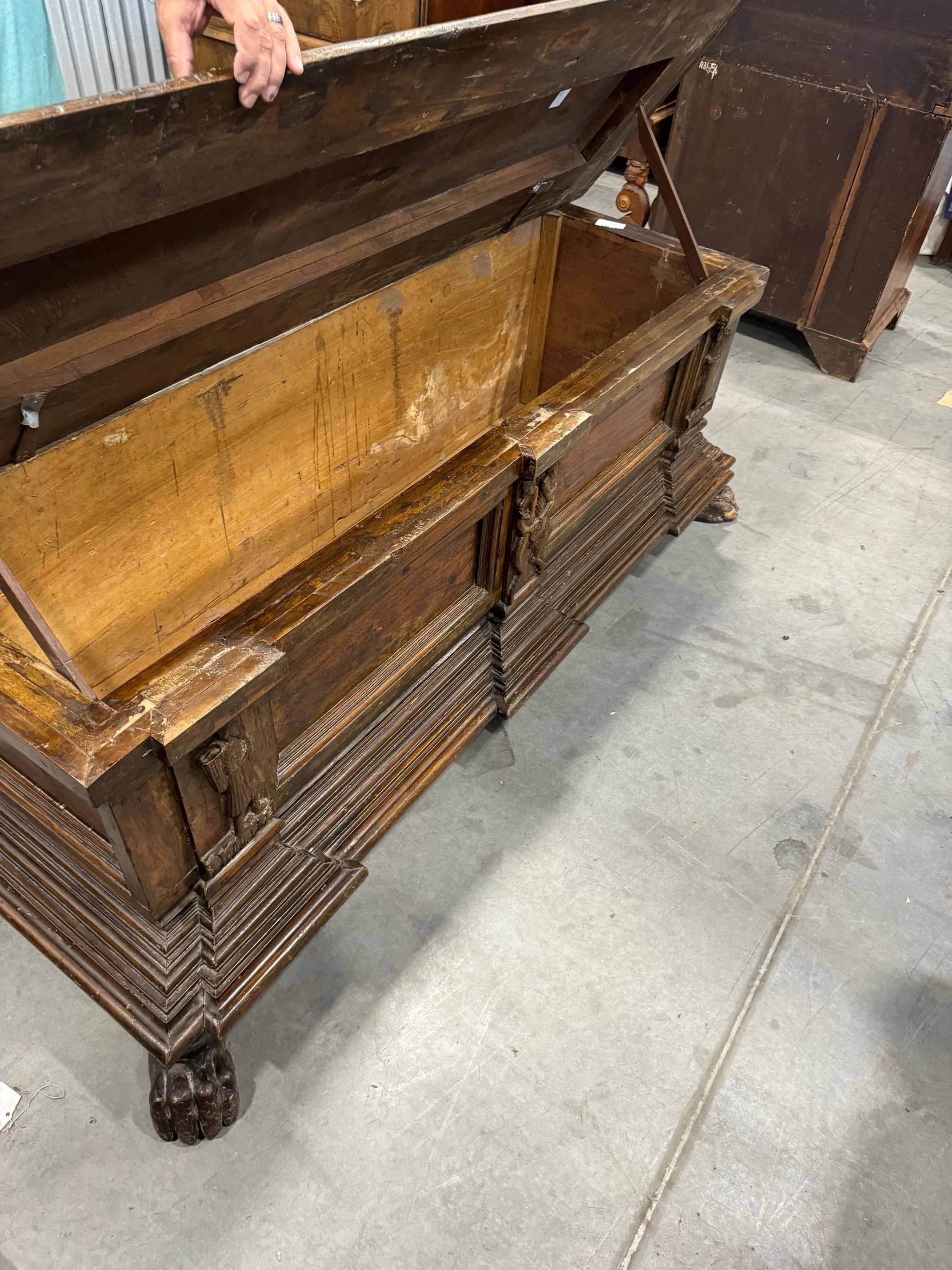 Cassone italienne en vente 6
