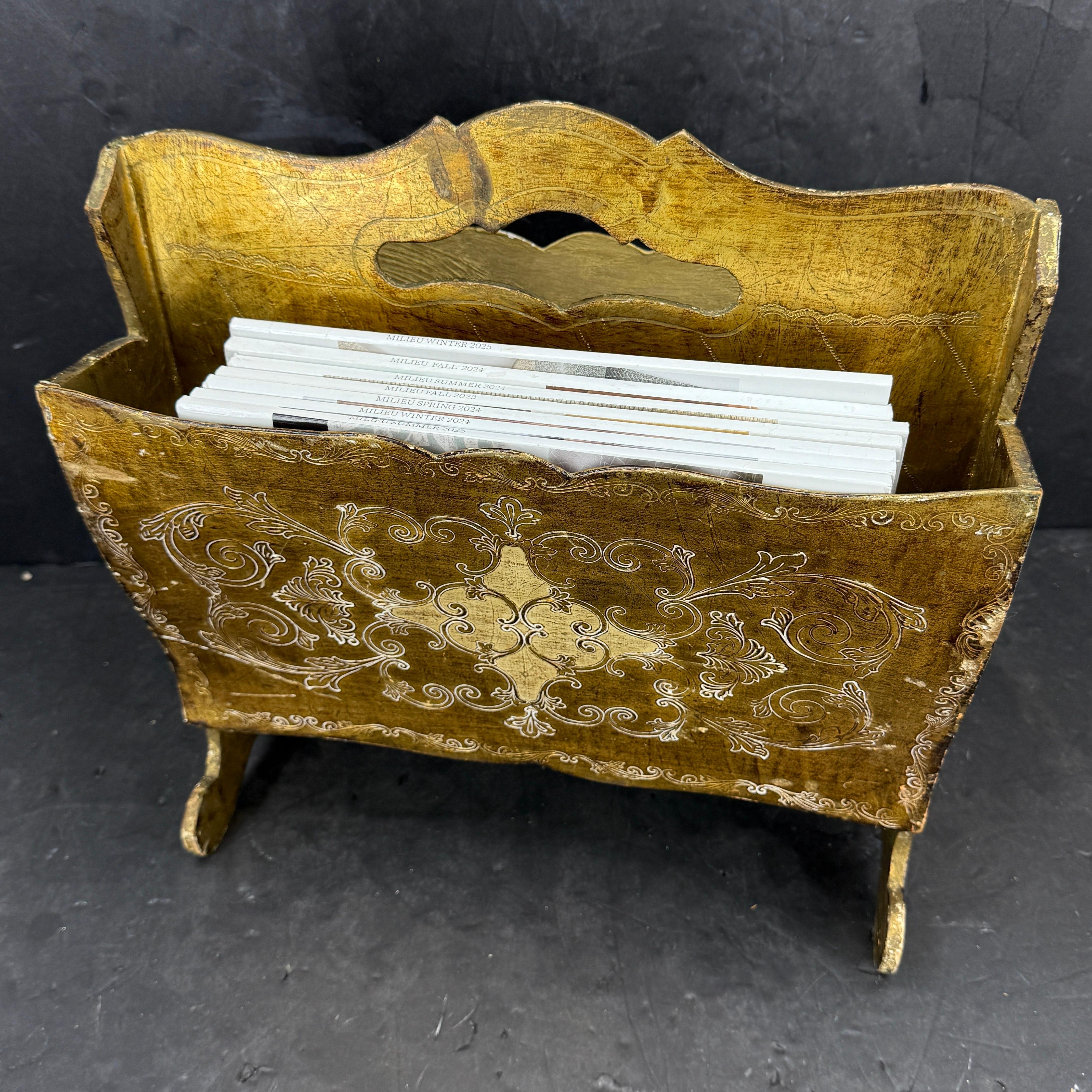Portariviste in legno dorato italiano, circa 1950 in vendita 4