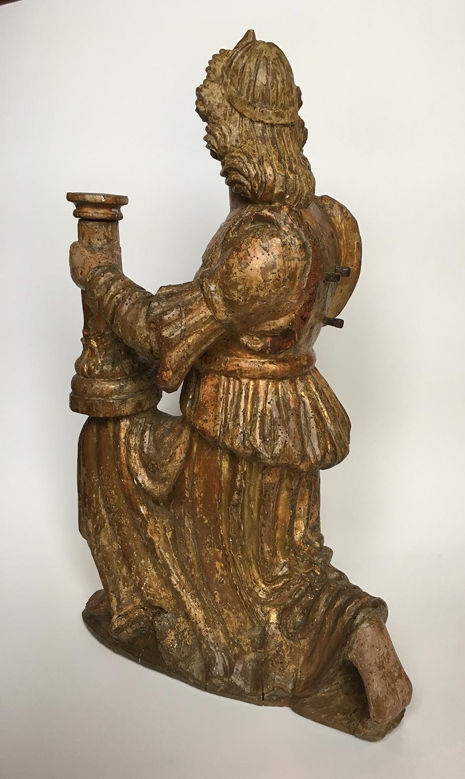 Early Italian Renaissance Wooden Angel Sculptures Gilded Tuscany, circa 1470 9