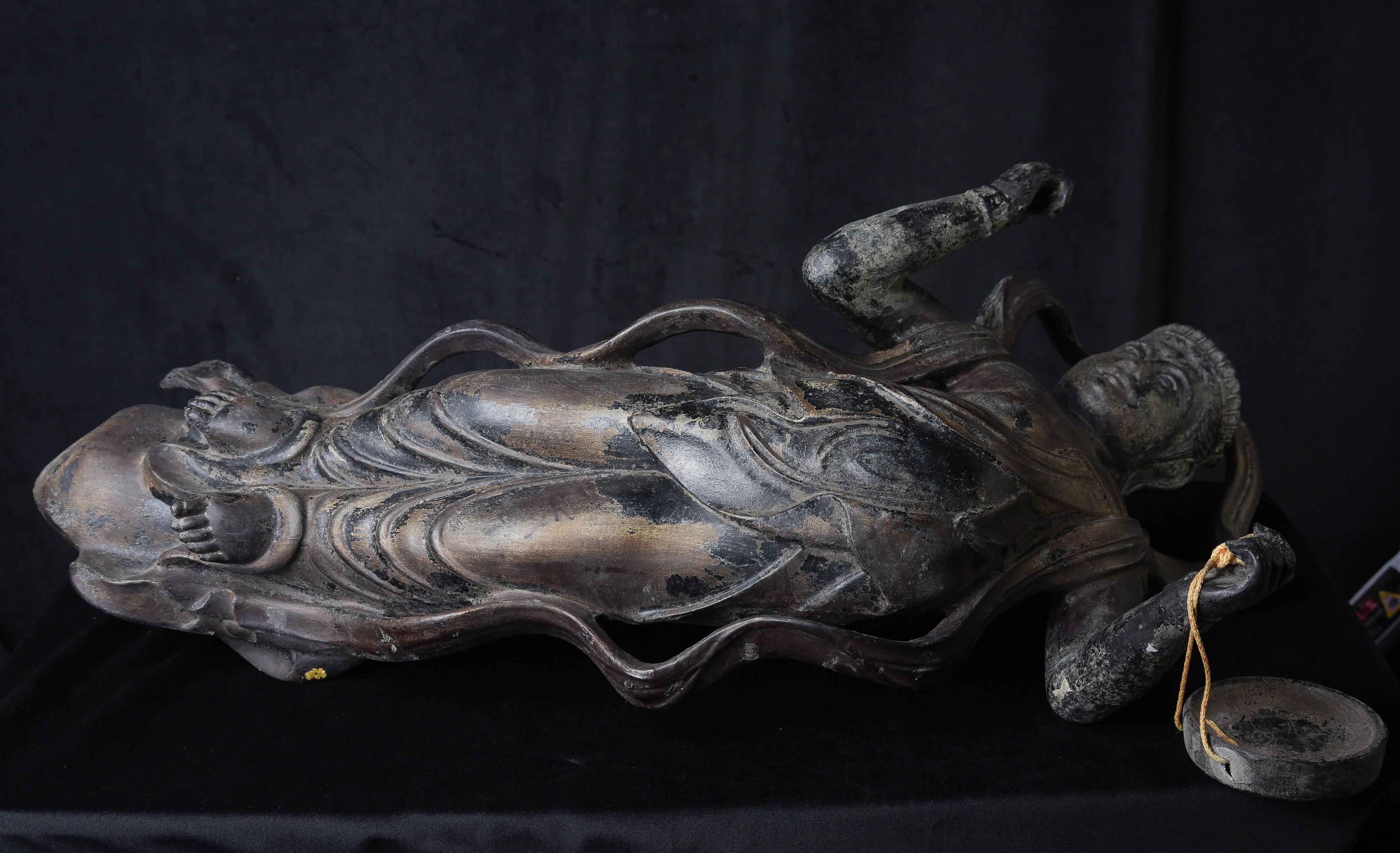 Figure céleste bouddhiste japonaise ancienne - probablement plus de 500 ans - Kamakura en vente 4