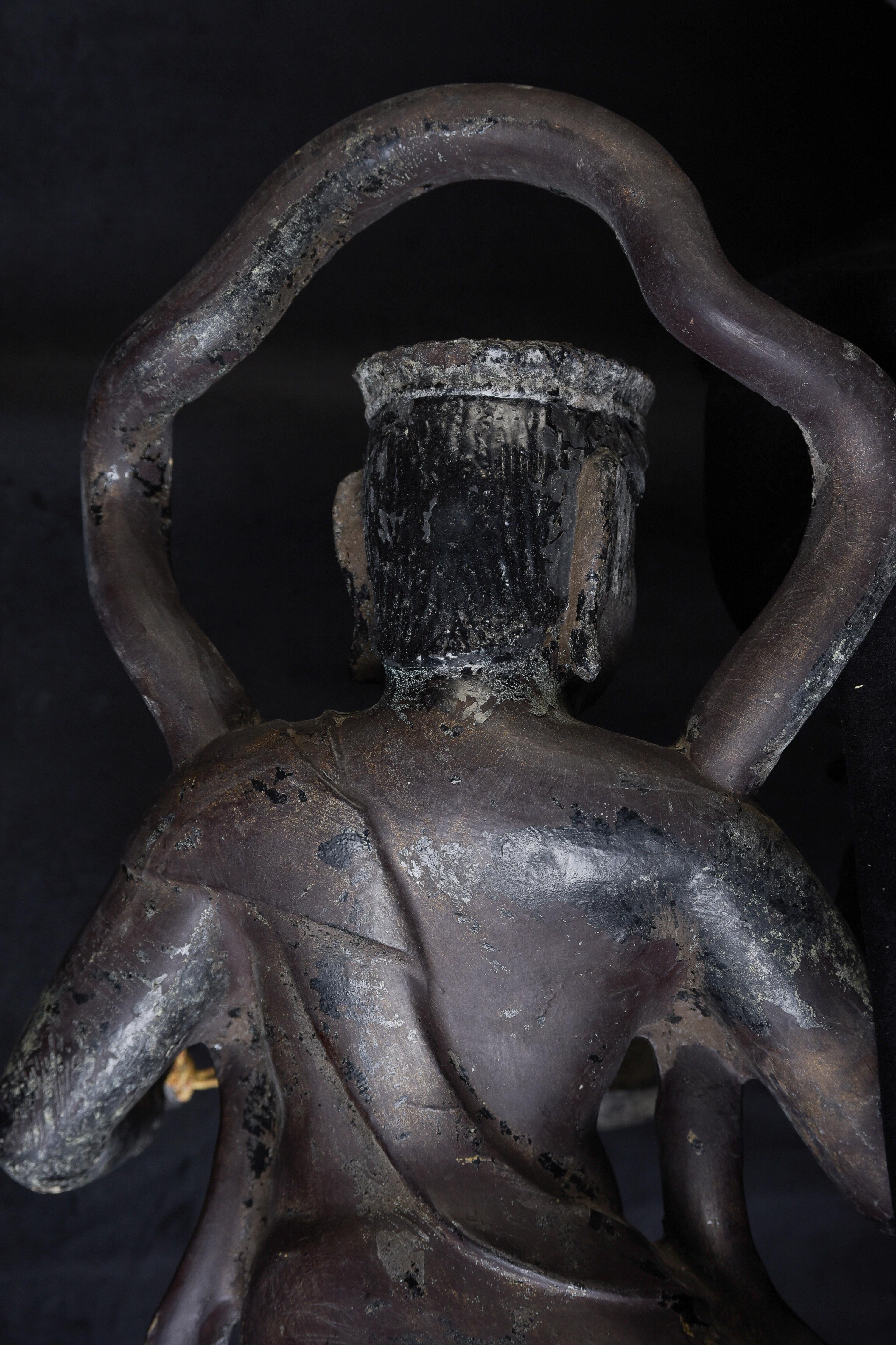 Figure céleste bouddhiste japonaise ancienne - probablement plus de 500 ans - Kamakura en vente 5