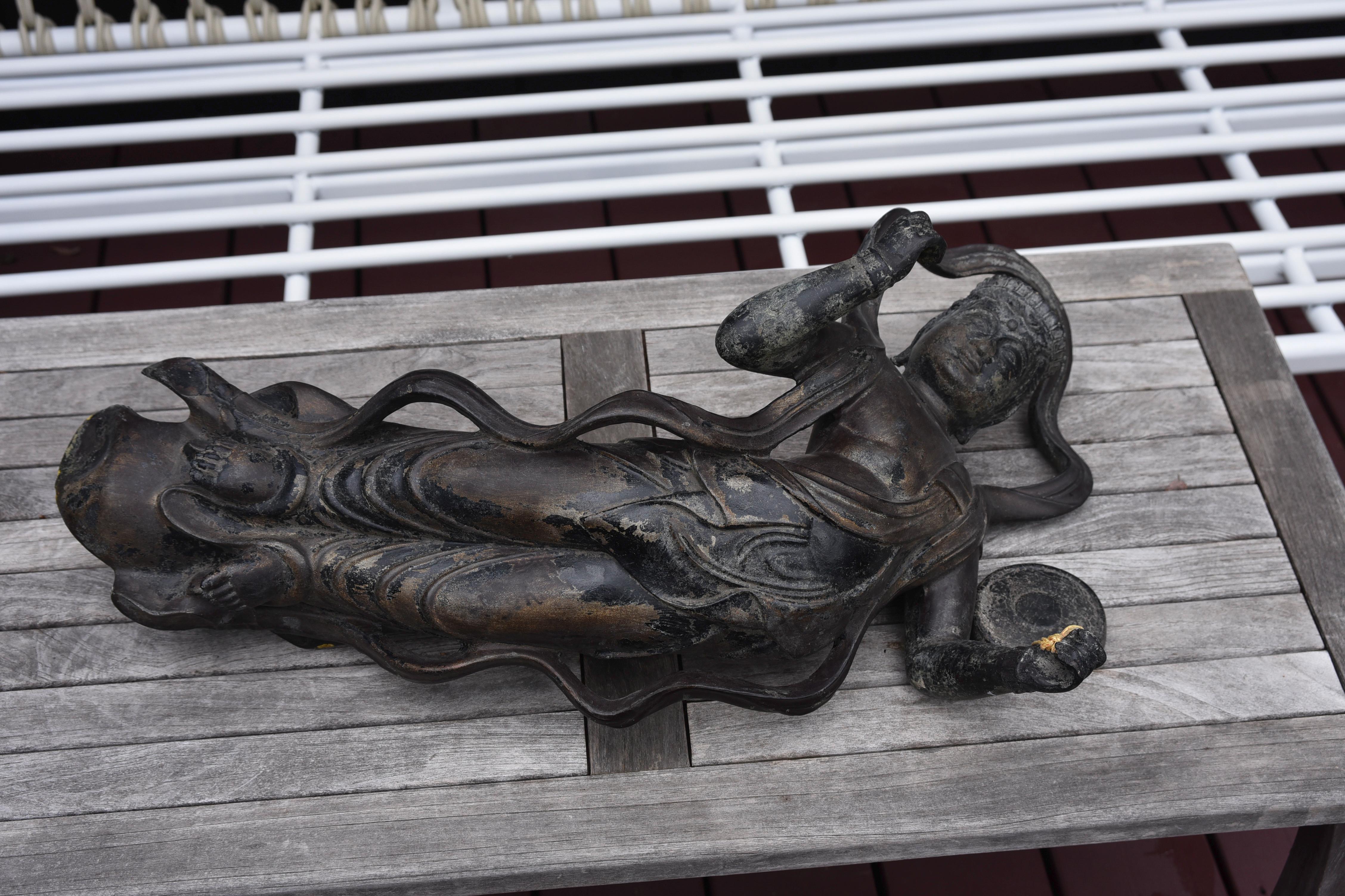 Figure céleste bouddhiste japonaise ancienne - probablement plus de 500 ans - Kamakura en vente 7