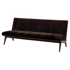 Sofa sans bras Jens Risom pour Knoll Modèle 23 en velours Espresso italien