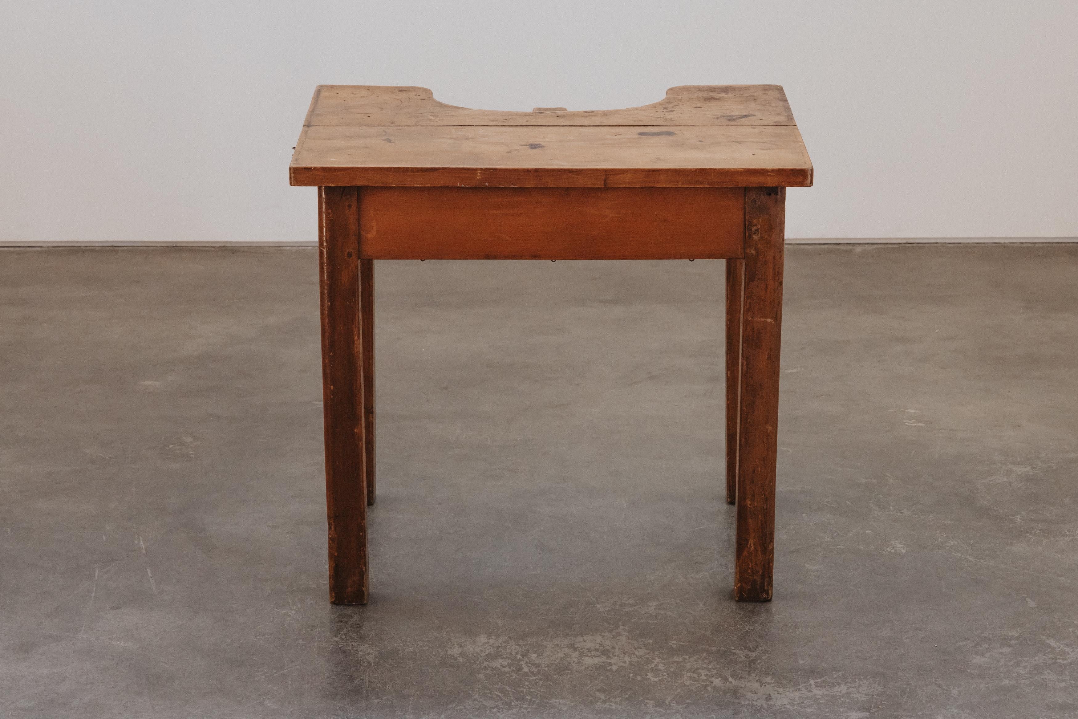 Early Jewellers Table From France, Circa 1900 For Sale 2