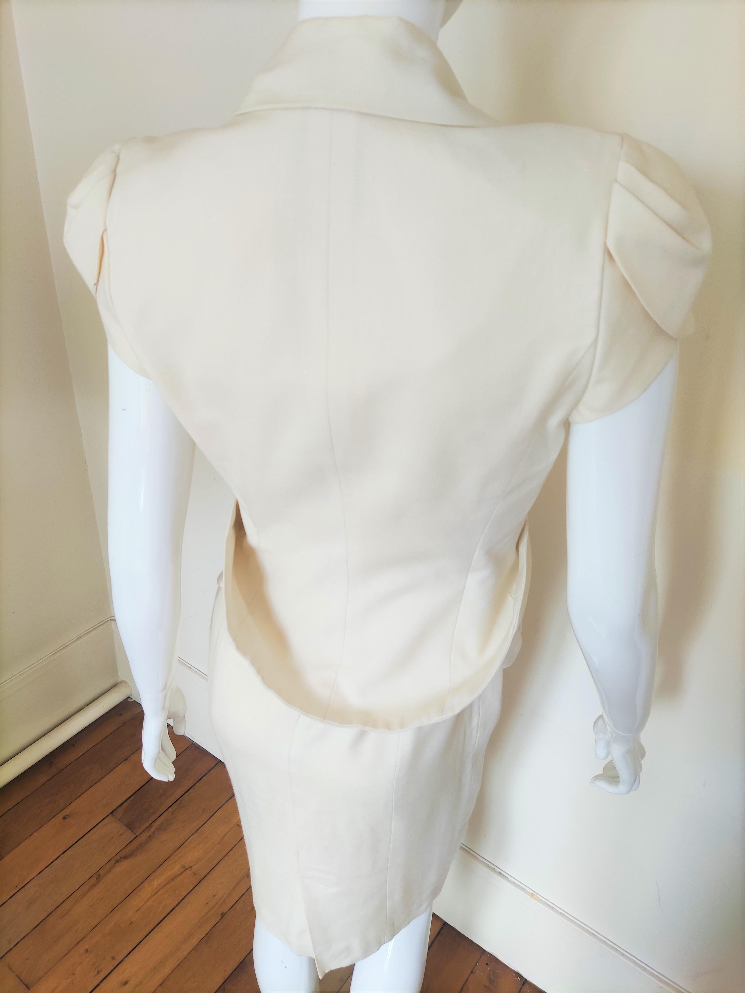 Early John Galliano S/S 1999 Runway Vintage Ivory Ensemble Dress Costume Suit For Sale 10