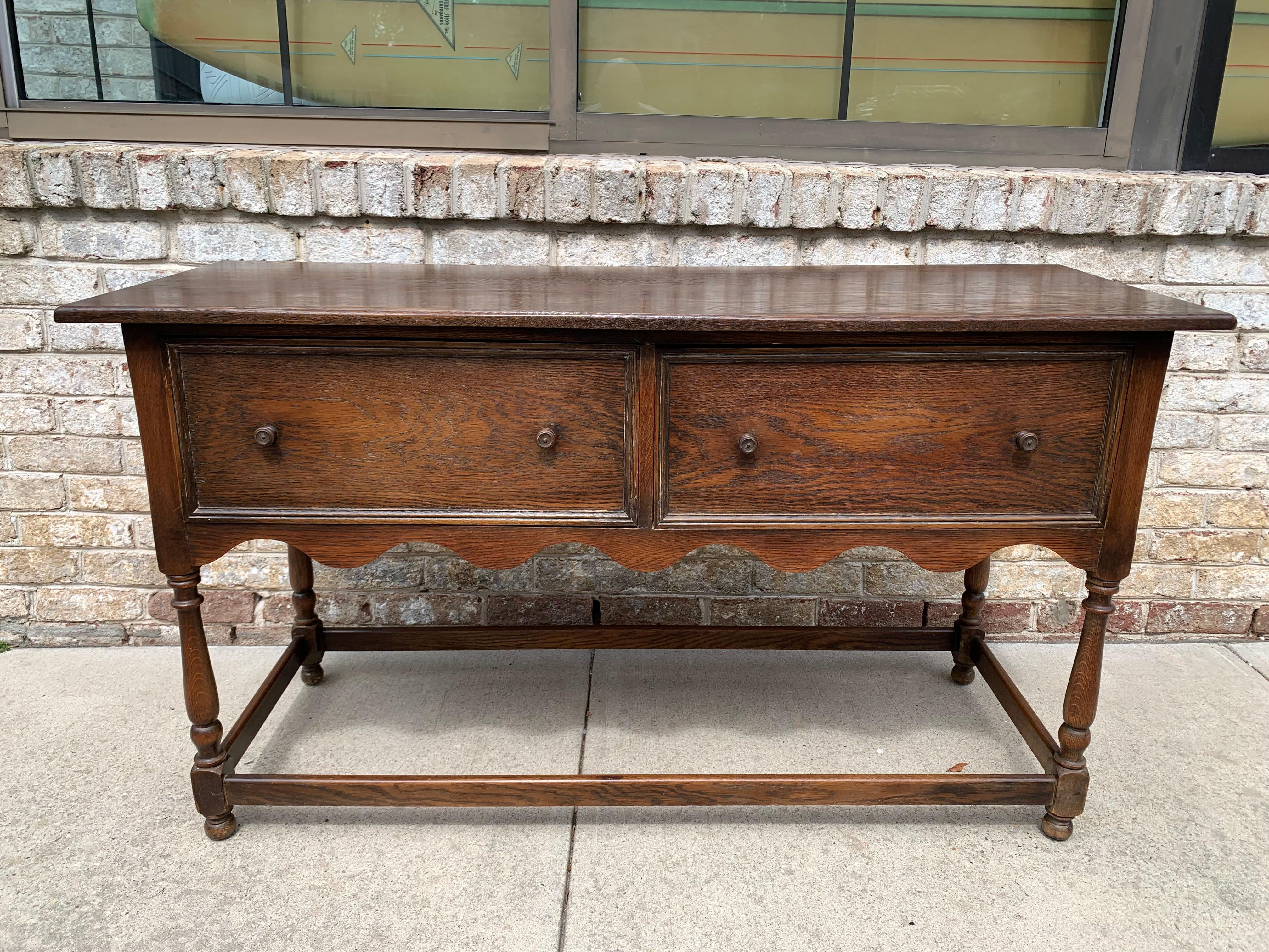 Early Kittinger 'Labelled' Oak Sideboard/ Cabinet In Good Condition In East Hampton, NY