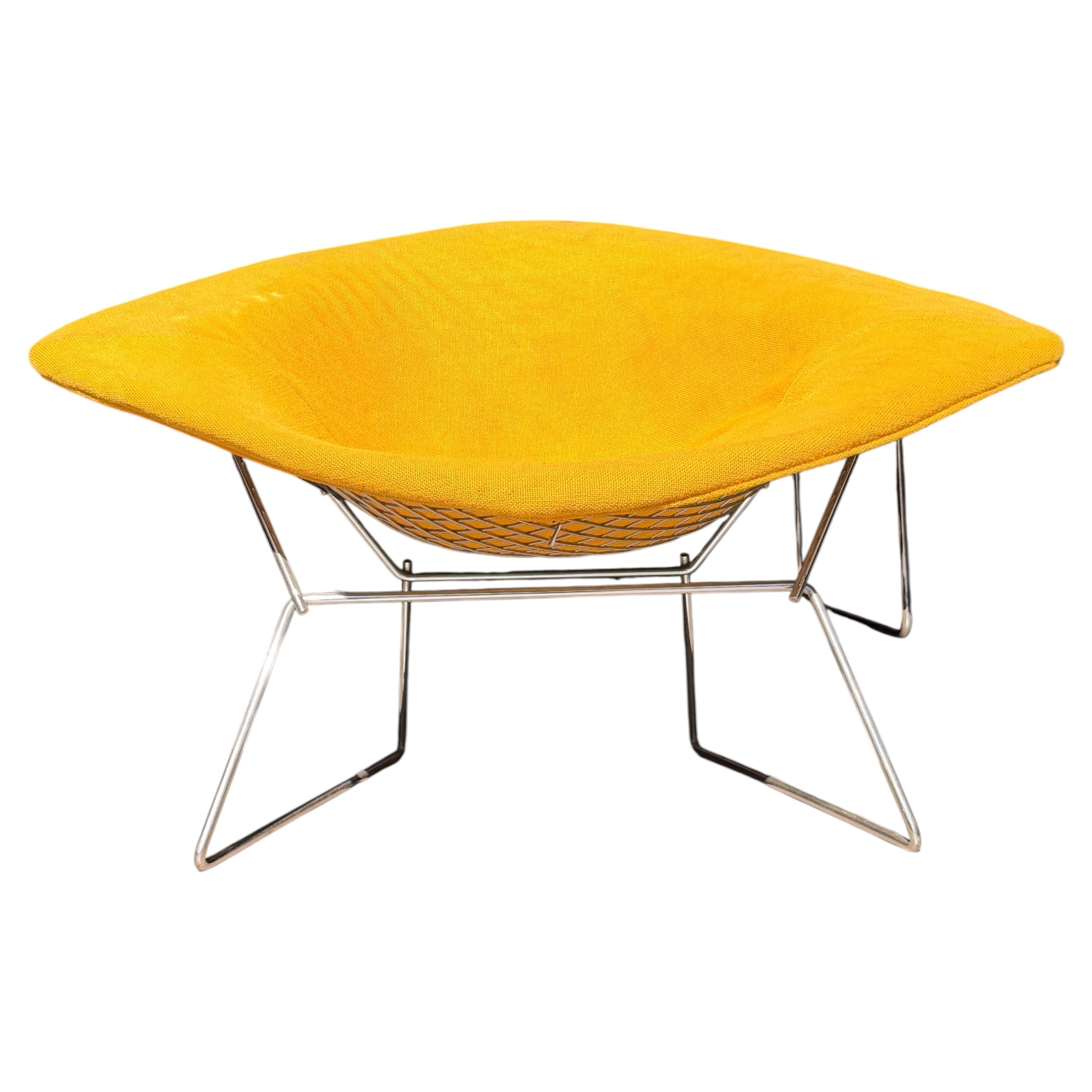 Early Knoll Bertoia Large Diamond Chair with Original Mustard Upholstery, 1950s For Sale