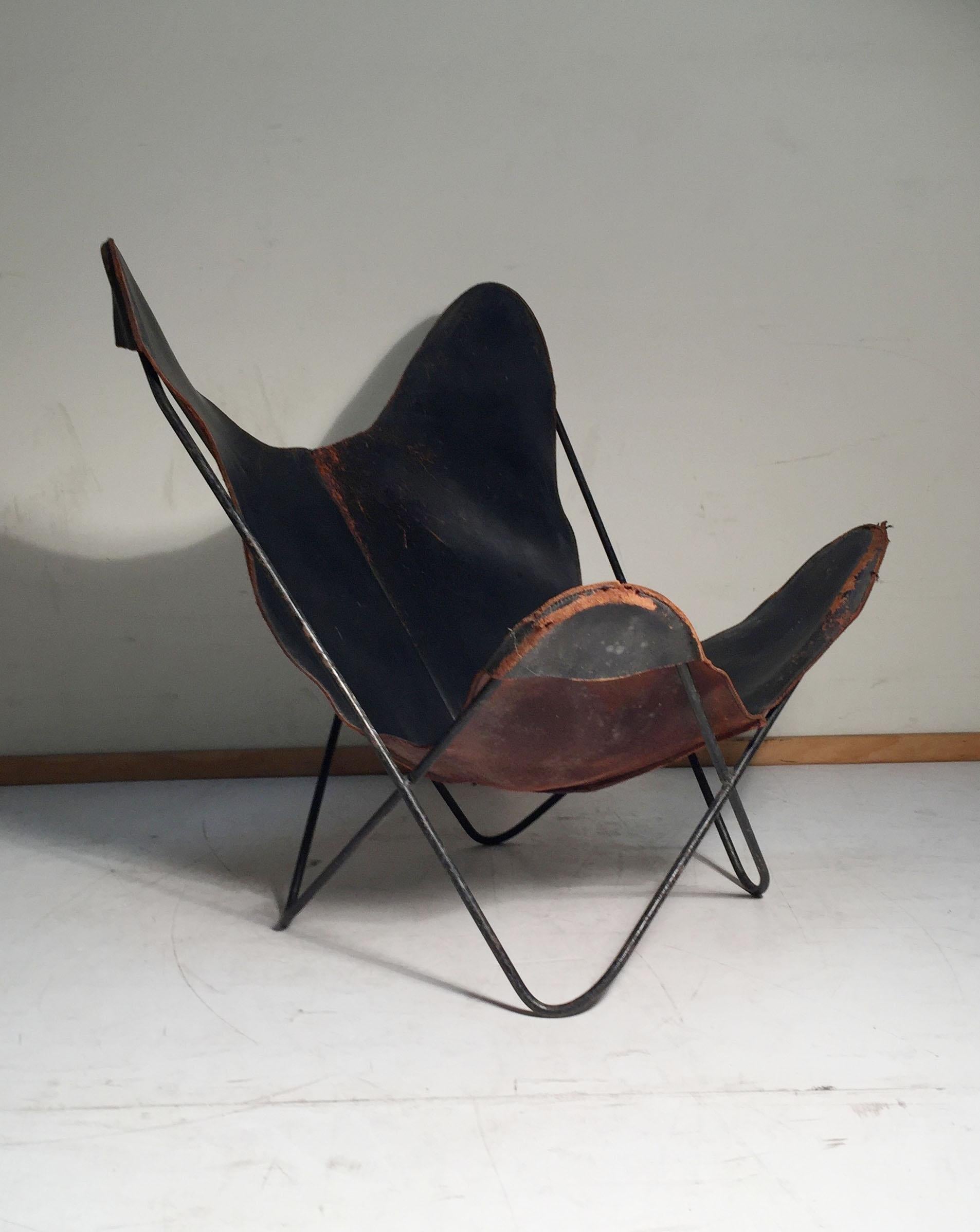Mid-Century Modern Early Knoll Butterfly Chair by Jorge Ferrari-Hardoy Juan Kurchann Antonio Bonet