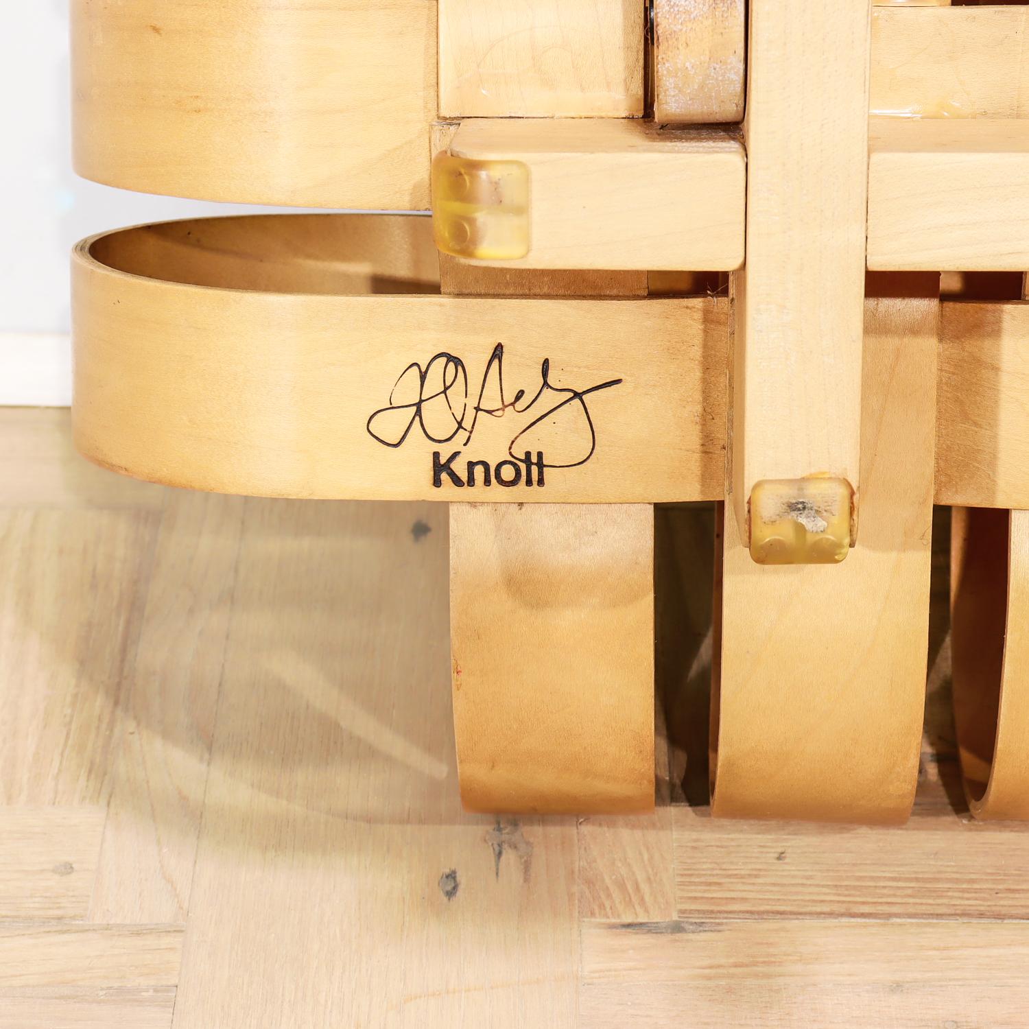 Otomana o reposapiés de madera curvada Early Knoll Power Play de Frank Gehry, 1993 en venta 10