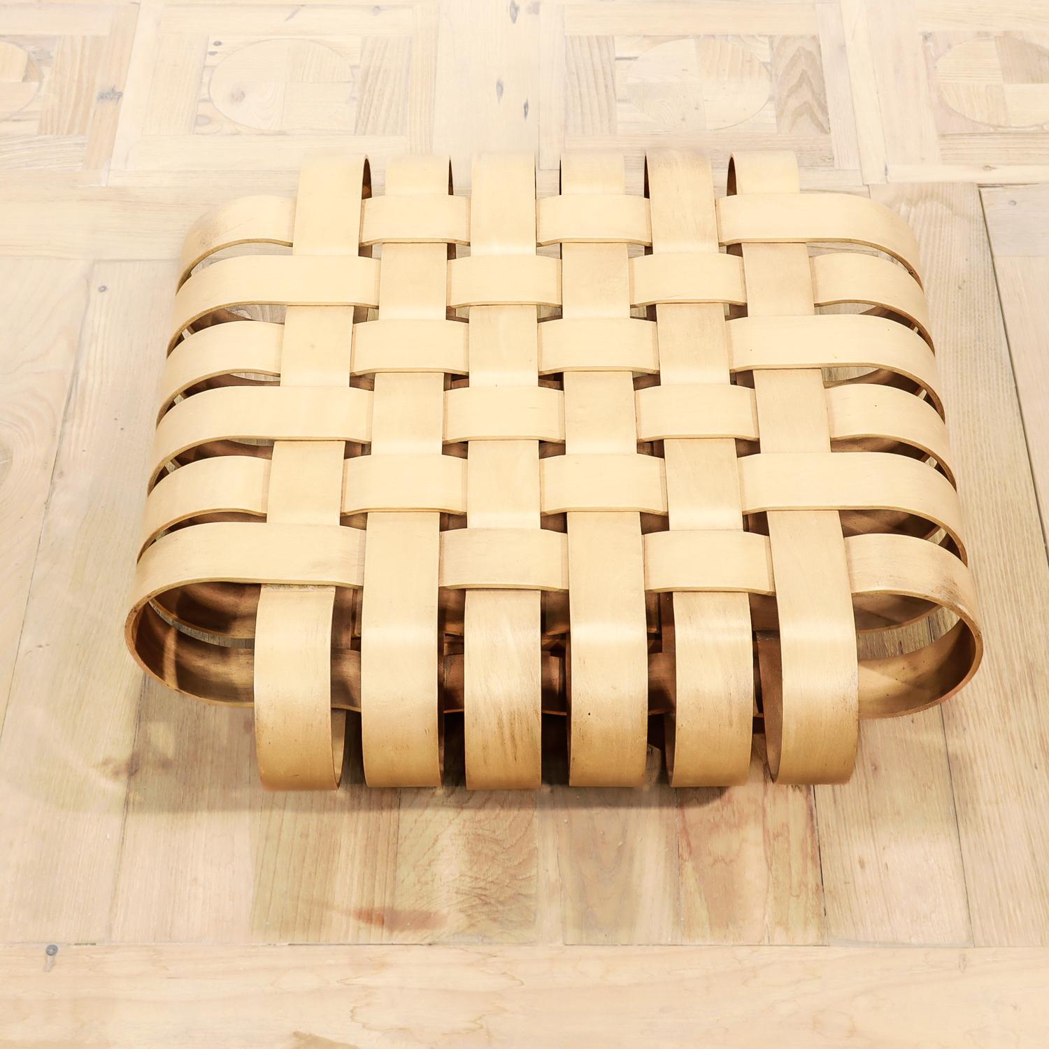 Otomana o reposapiés de madera curvada Early Knoll Power Play de Frank Gehry, 1993 Moderno de mediados de siglo en venta