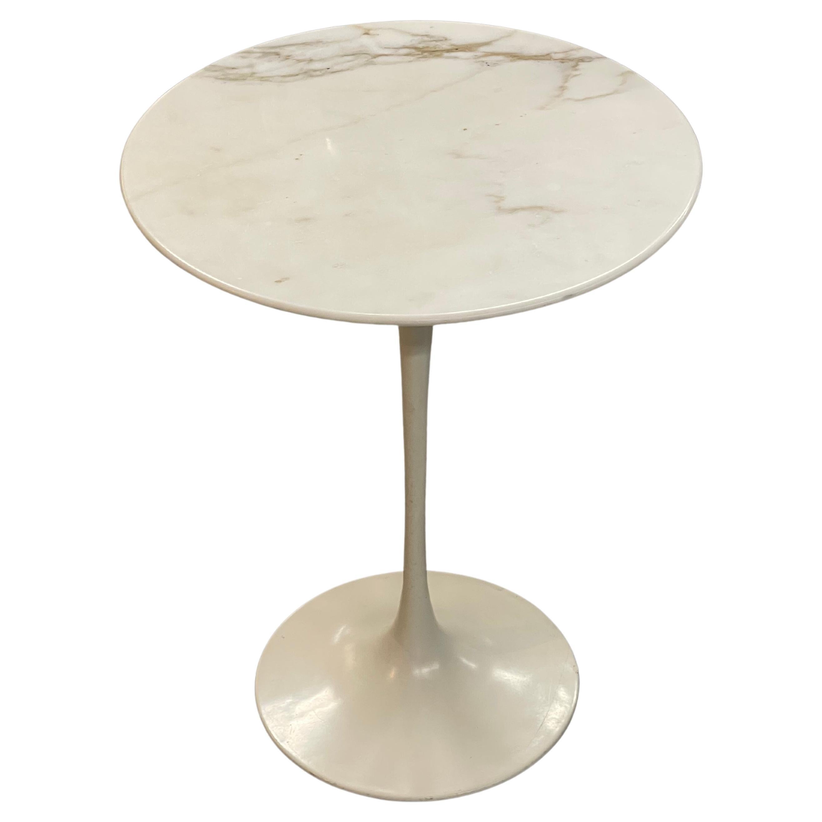 Early Knoll Saarinen Tulip Table 