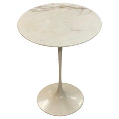 Early Knoll Saarinen Tulip Table 