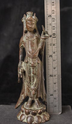 Early Korean bronze Buddha. Solid cast early type. 10378