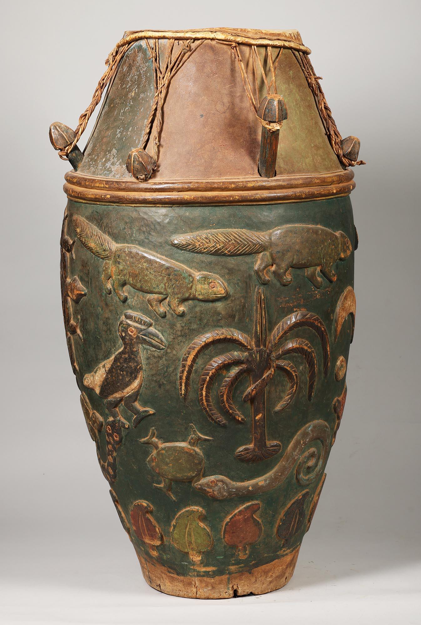 Early Large Ashanti Polychrome Mother Drum, Ghana early 20th century Osei Bonsu For Sale 5